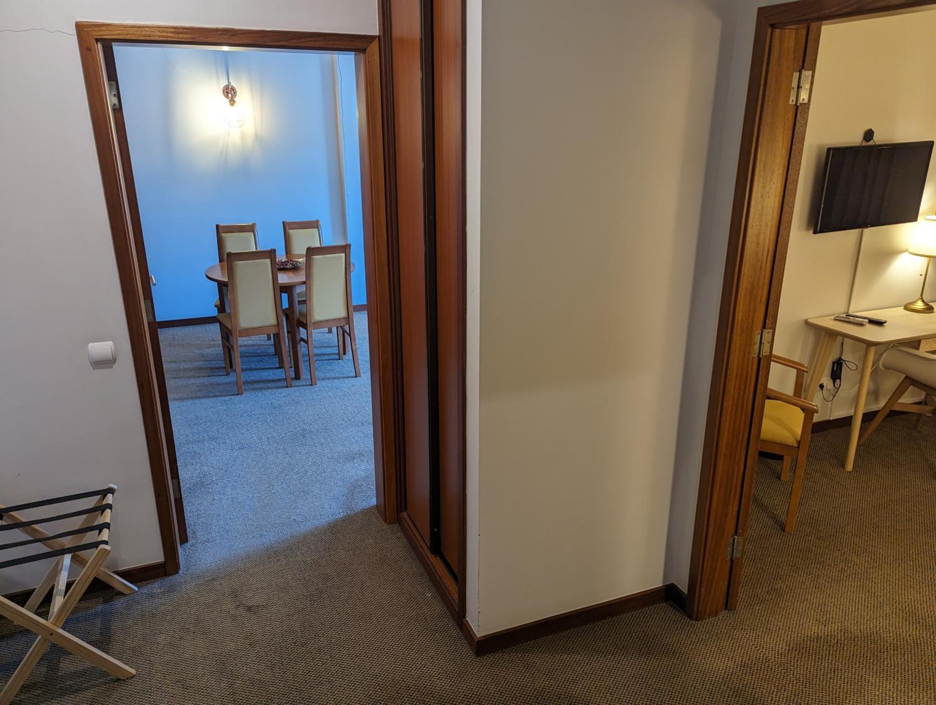 Family Suite (2 Adults + 2 Children) - Photo 5