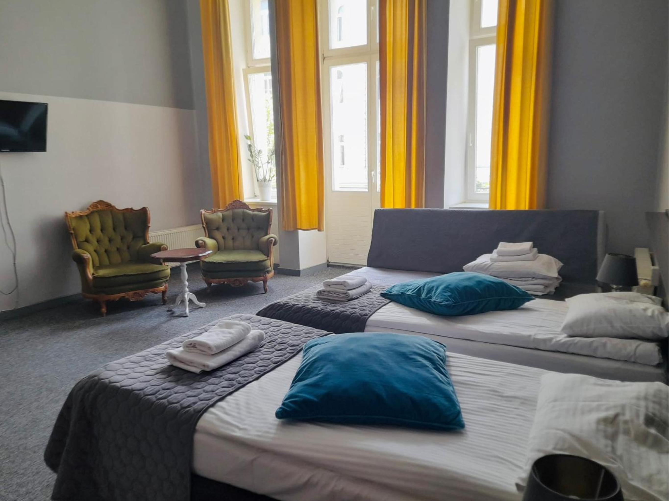 Deluxe Triple Room - Photo 1