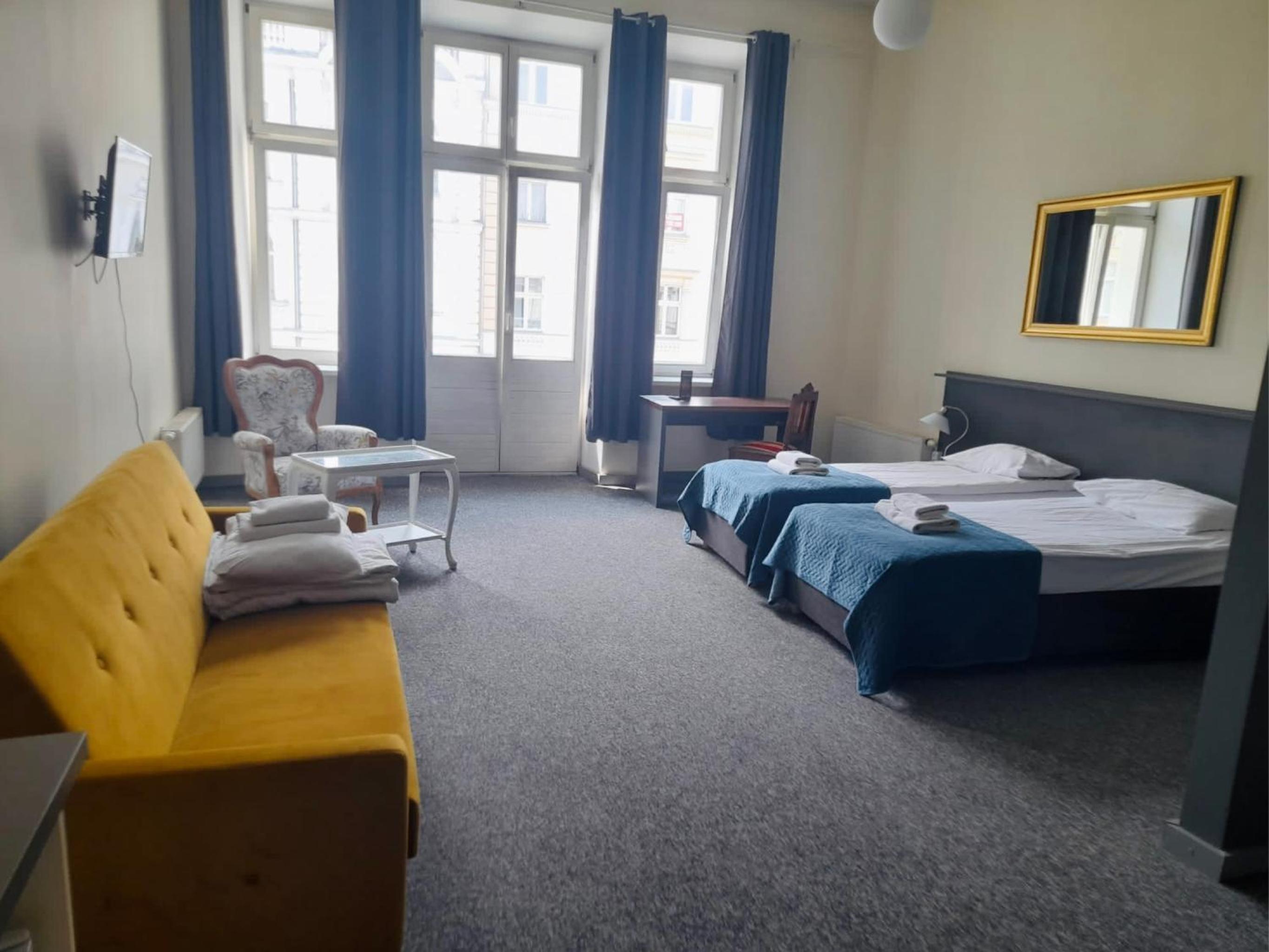 Deluxe Triple Room - Photo 3
