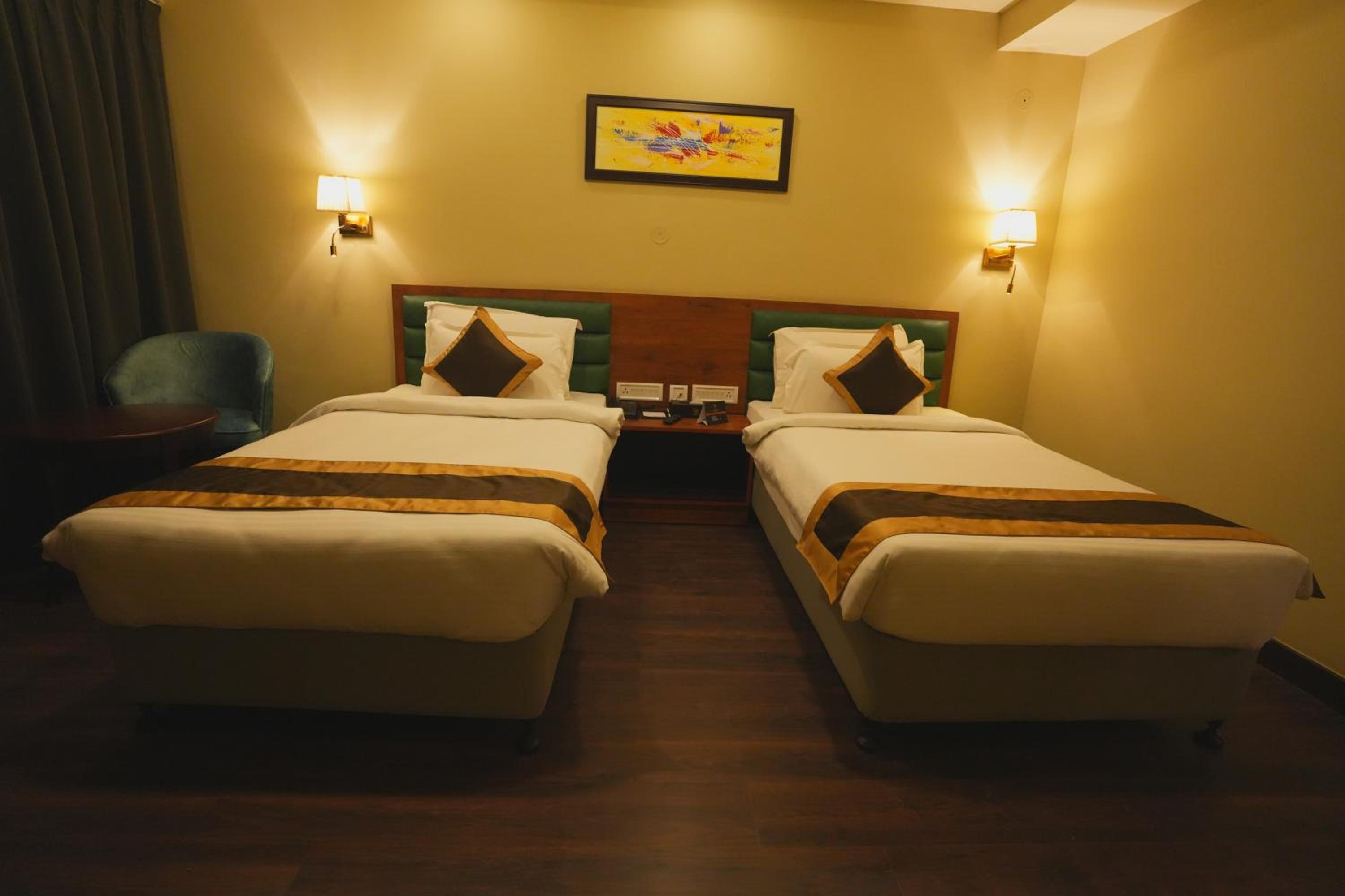 Deluxe Room - Photo 5