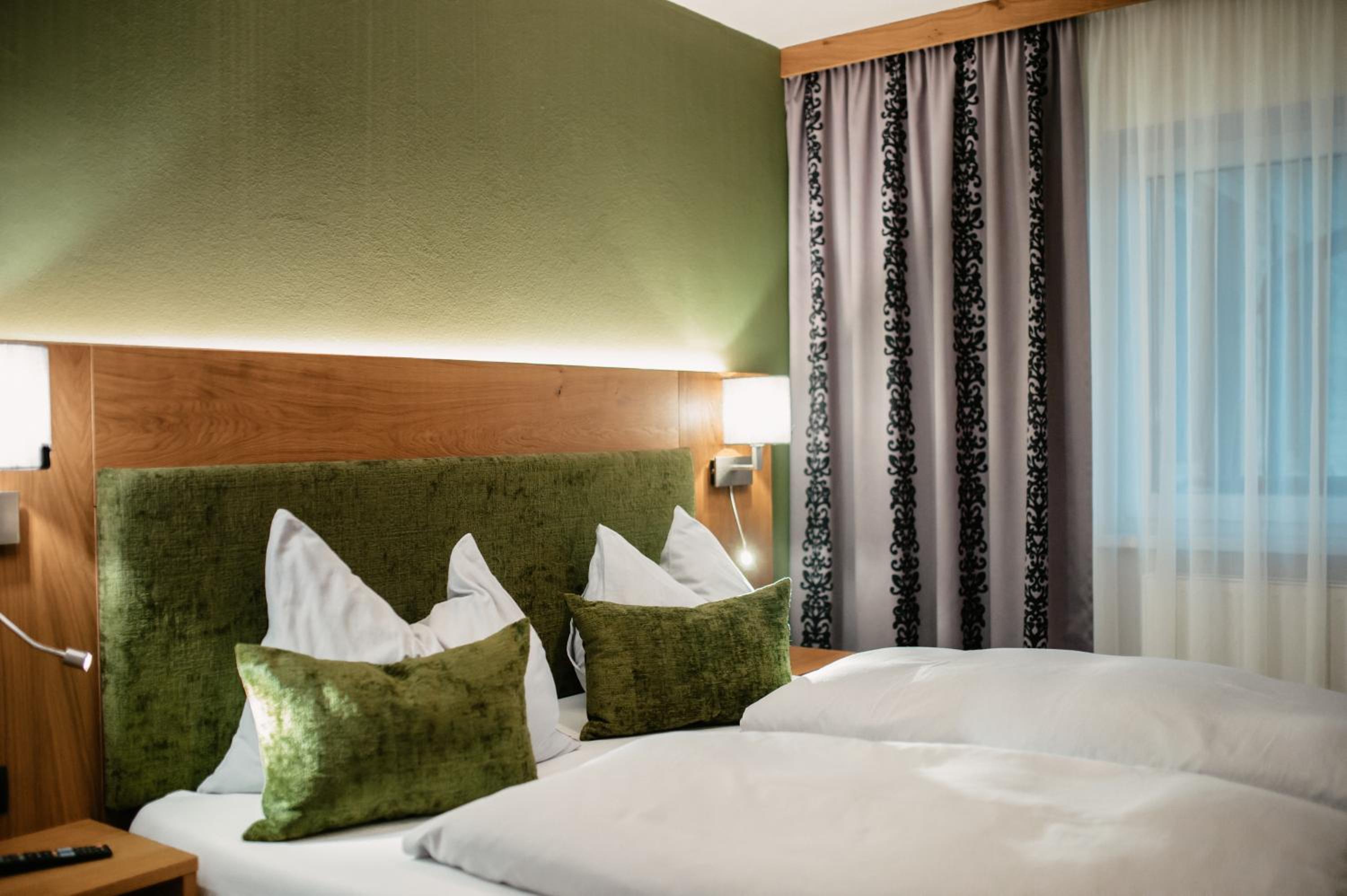 Triple Room with Balcony - Photo 4