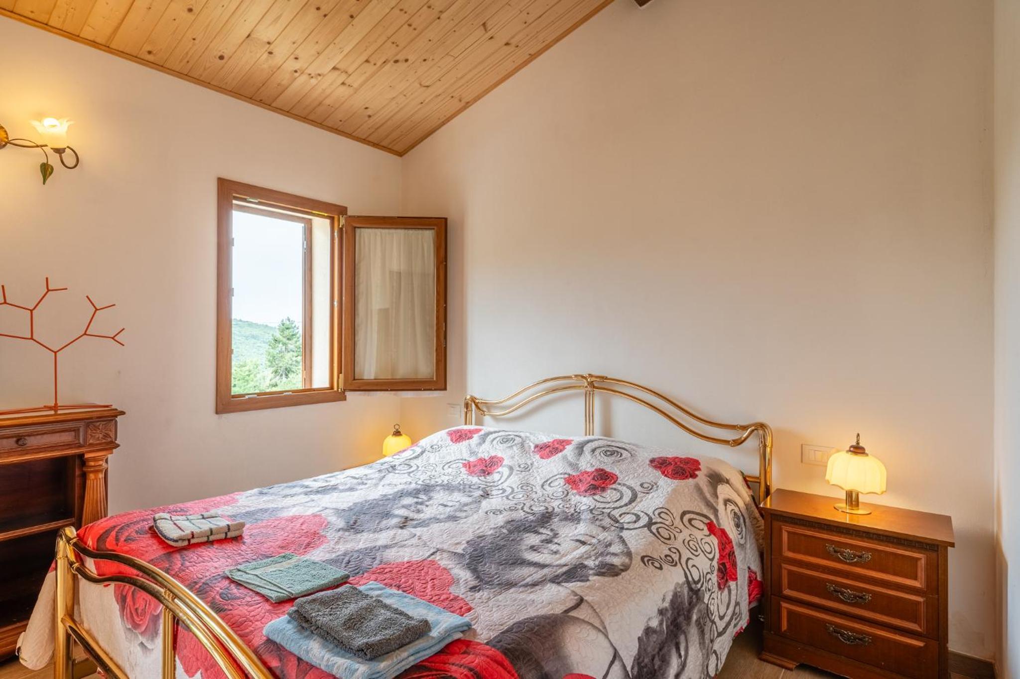 Two-Bedroom House - Photo 1