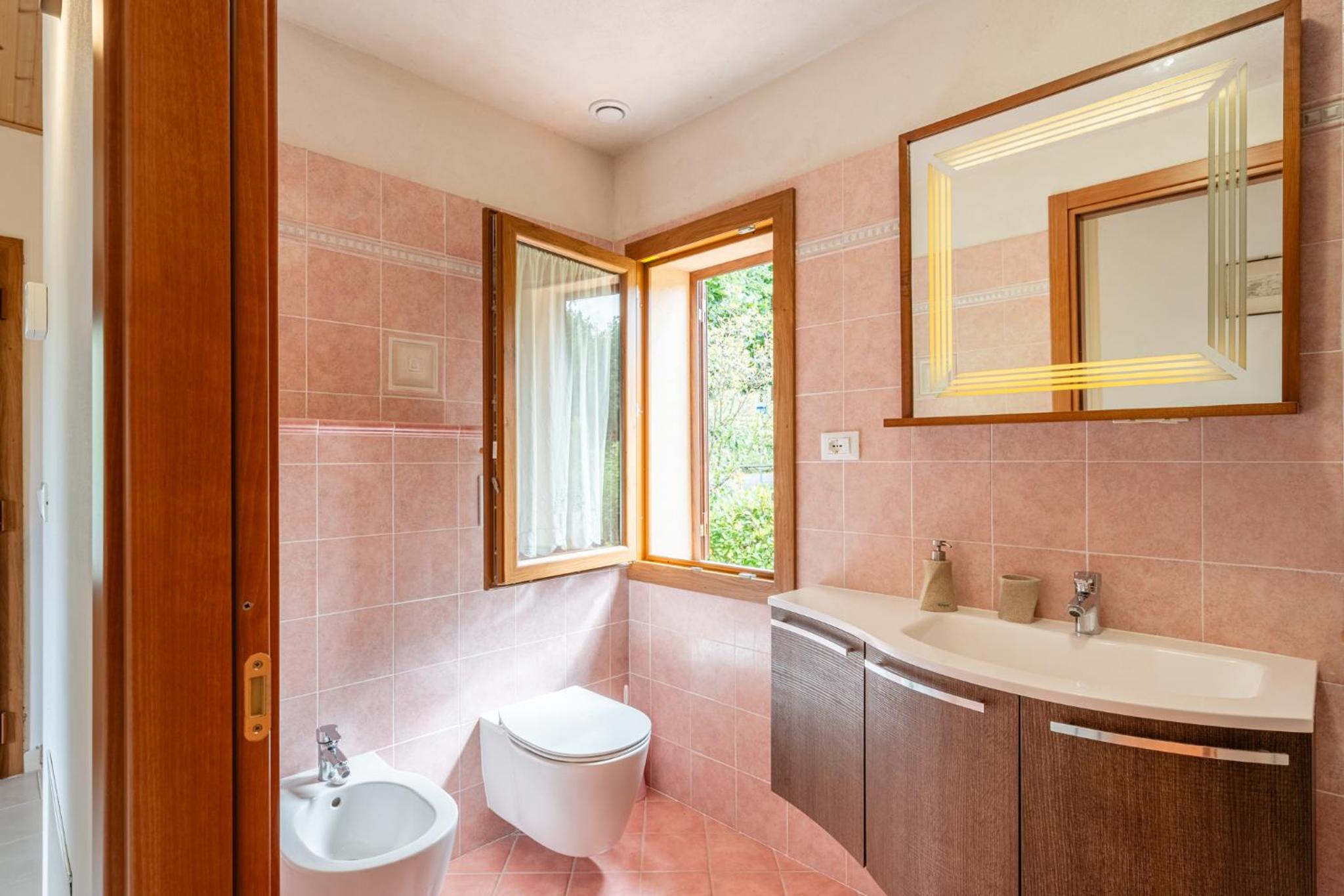 Two-Bedroom House - Photo 3