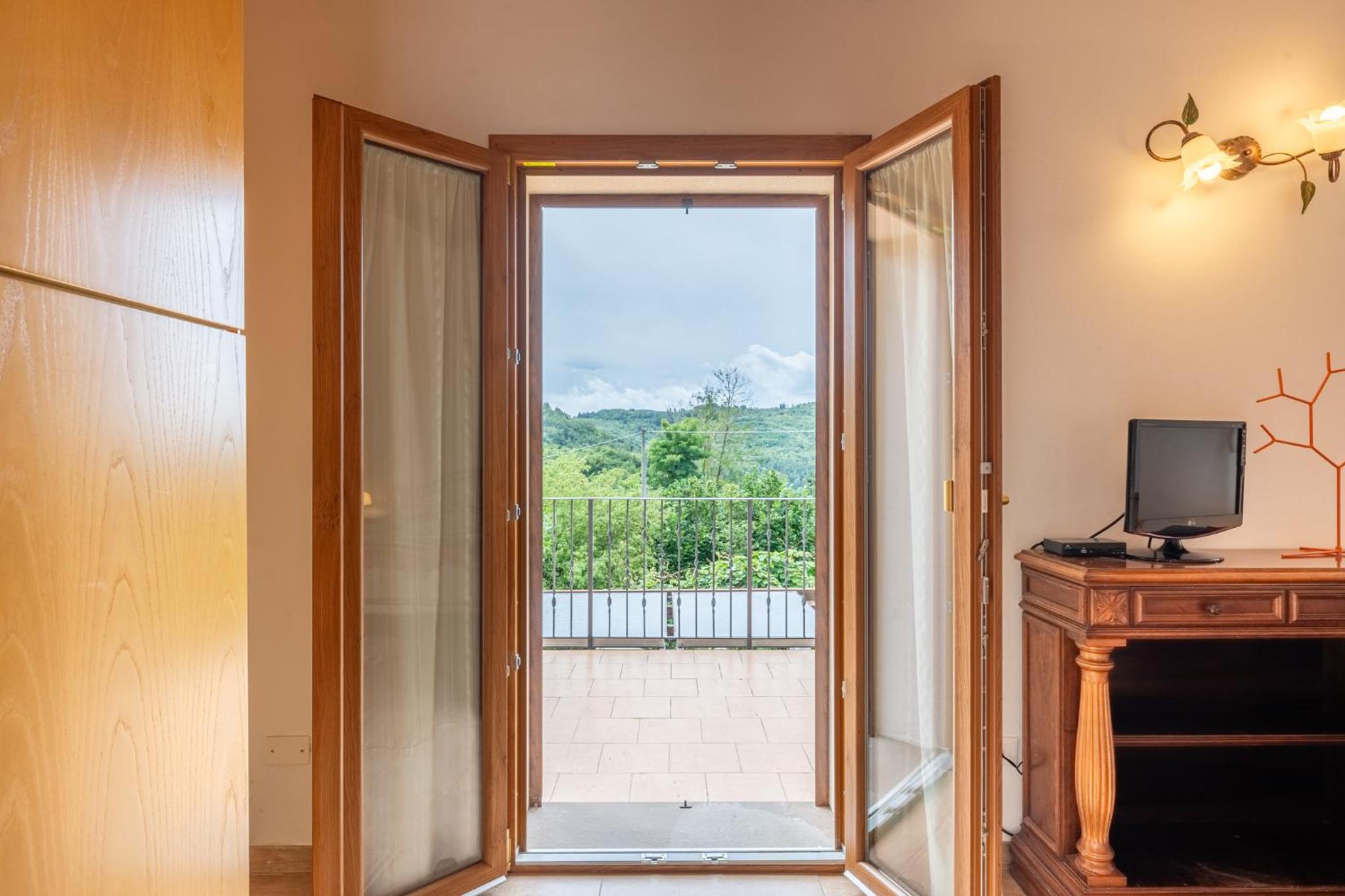 Two-Bedroom House - Photo 11