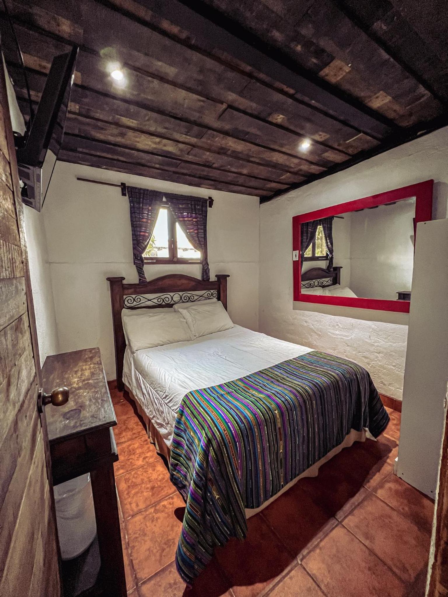Double Room with Shared Bathroom photo 1