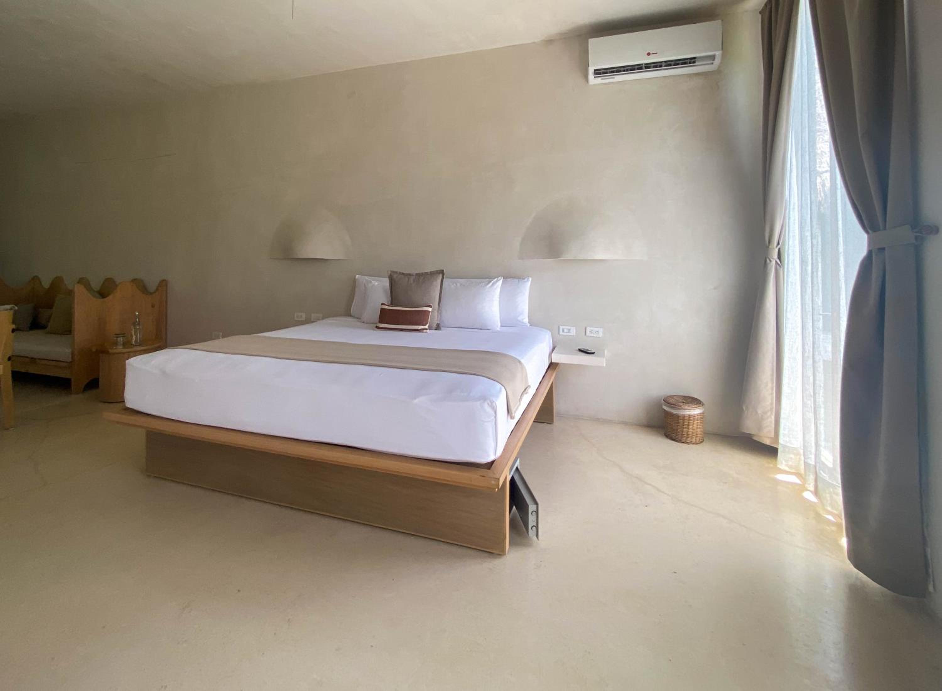 Suite - Photo 6
