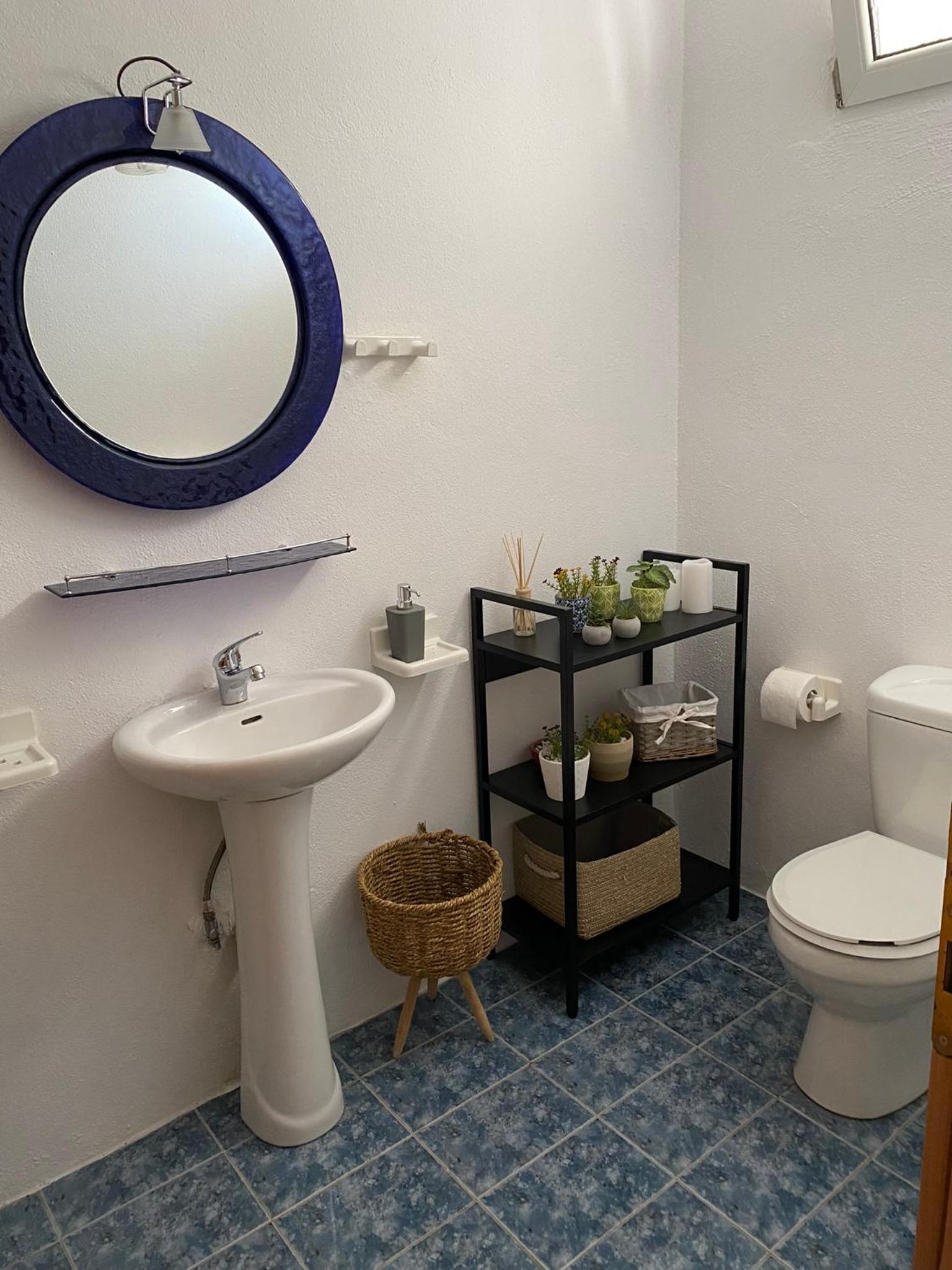 Three-Bedroom Apartment - Photo 11