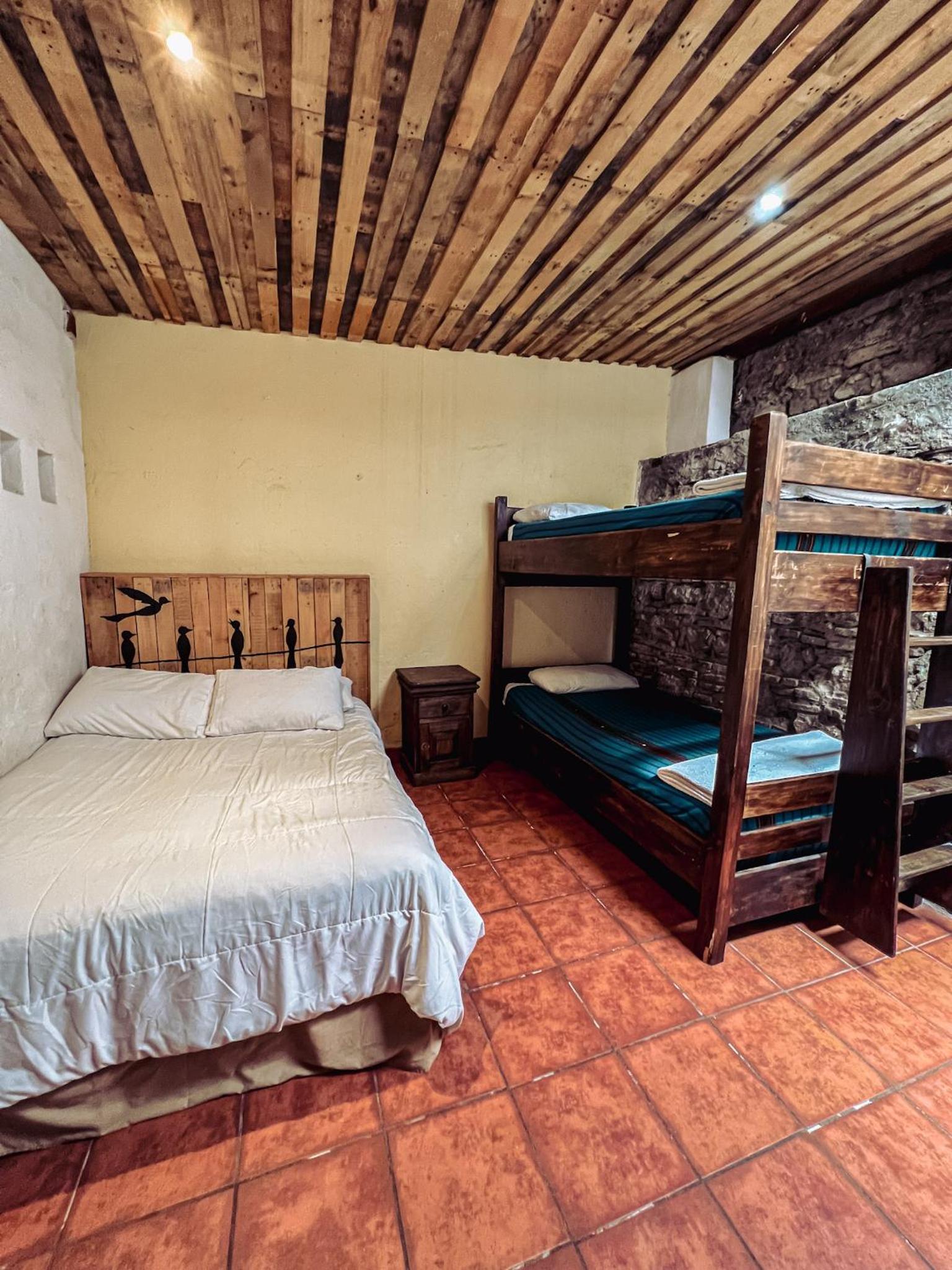 Double Room with Shared Bathroom photo 2
