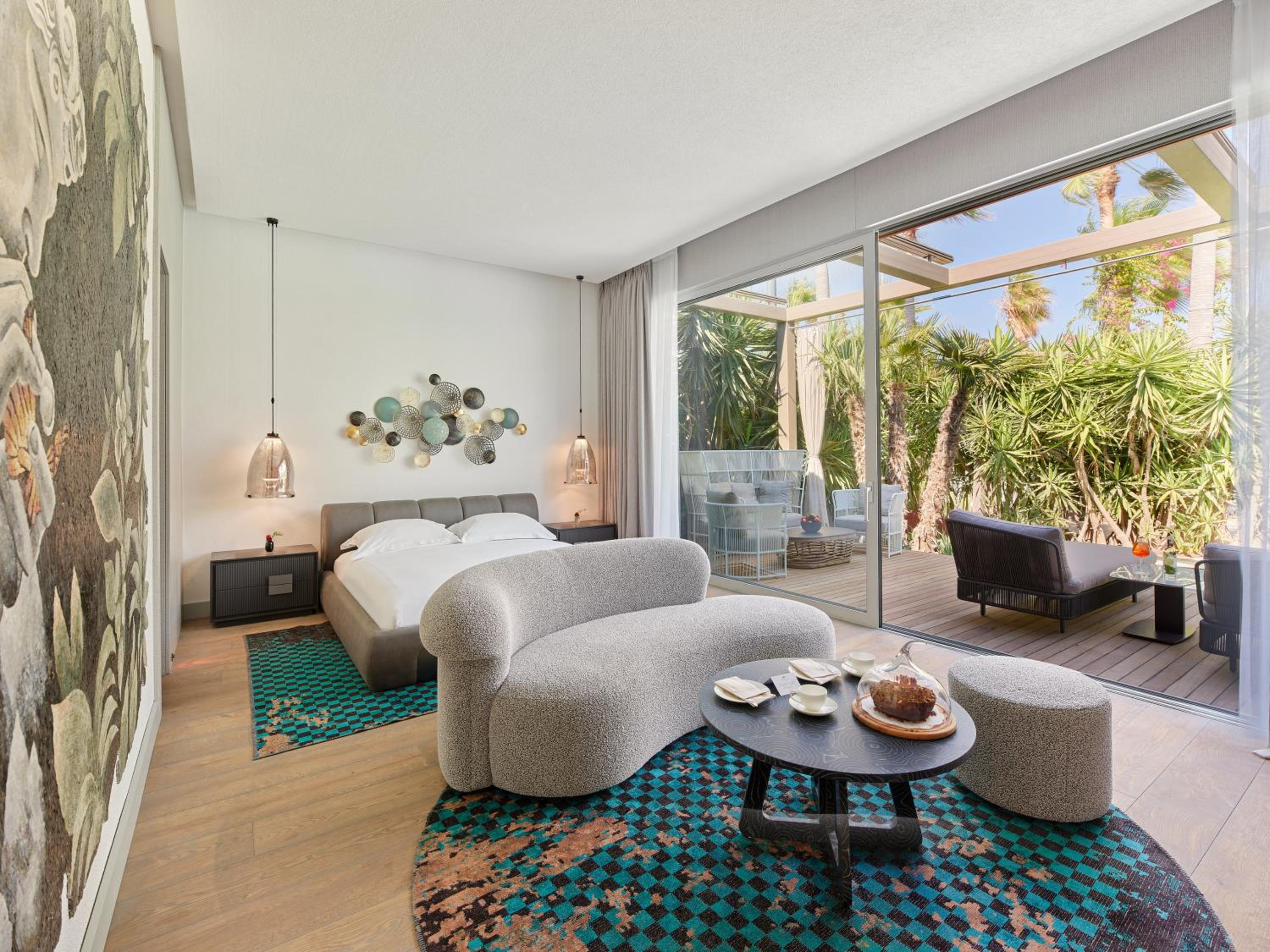 Grande Suite Privée Familiale Laguna avec Terrasse et Accès Direct à la Piscine