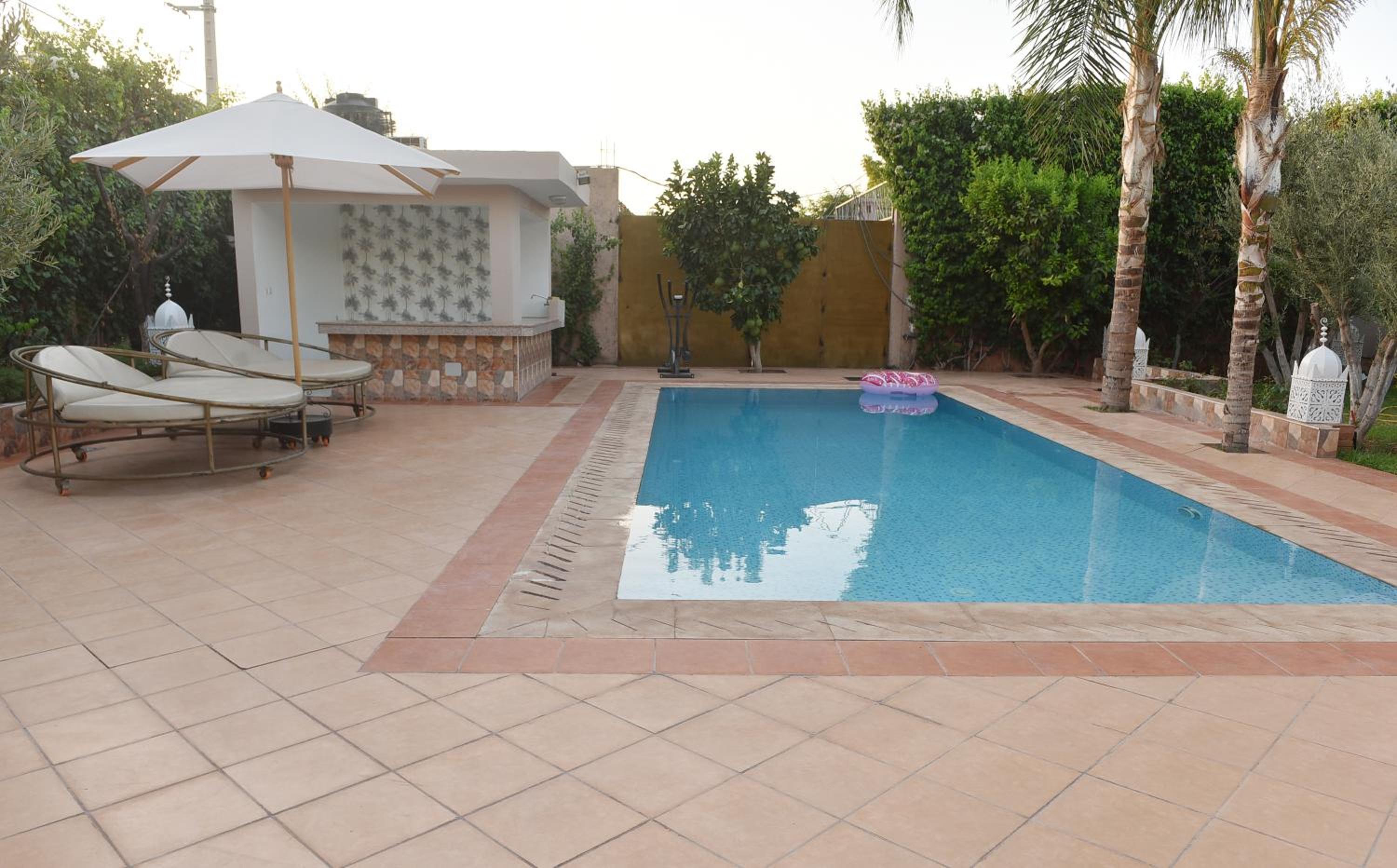 Villa with Garden View - Photo 33