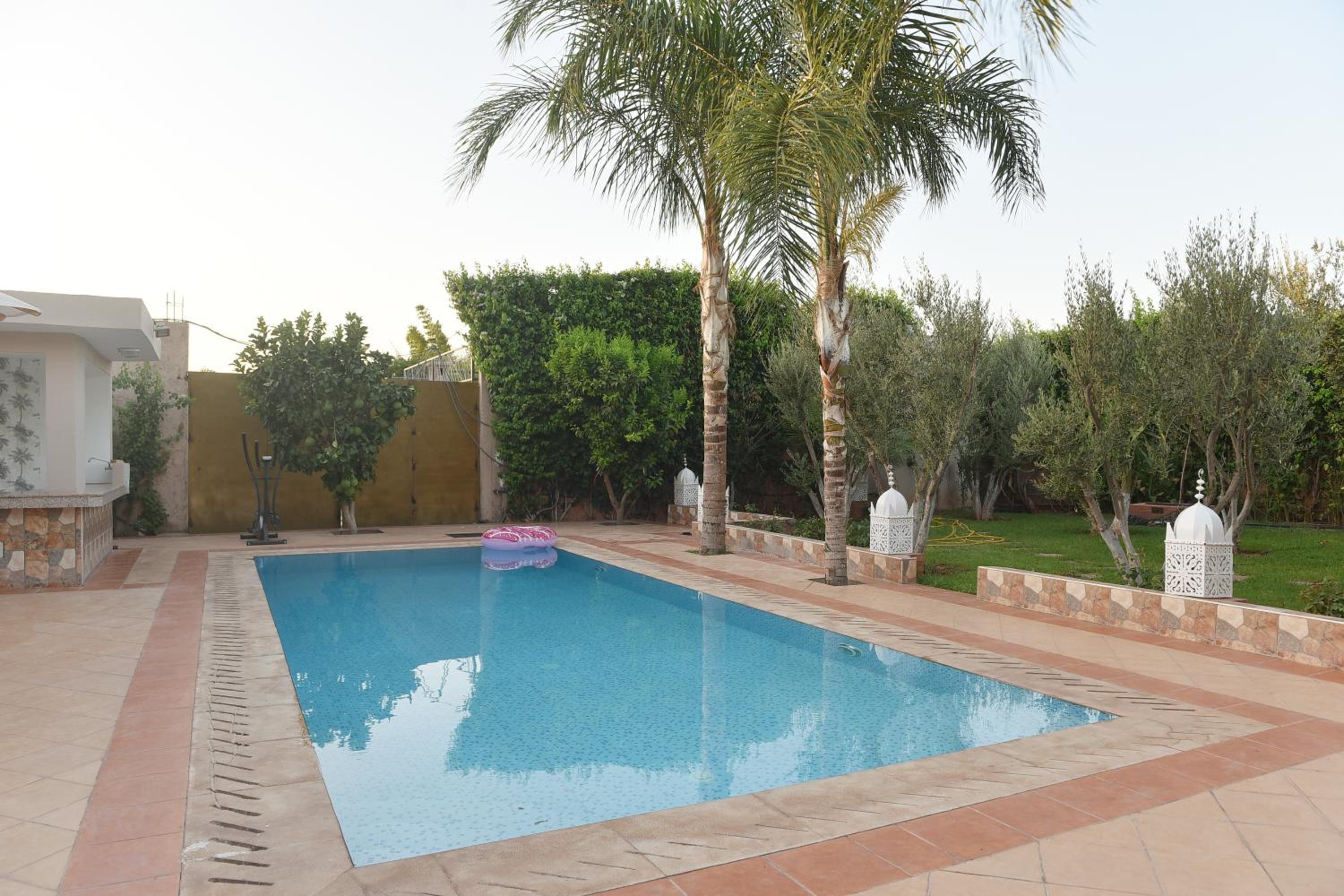 Villa with Garden View - Photo 41