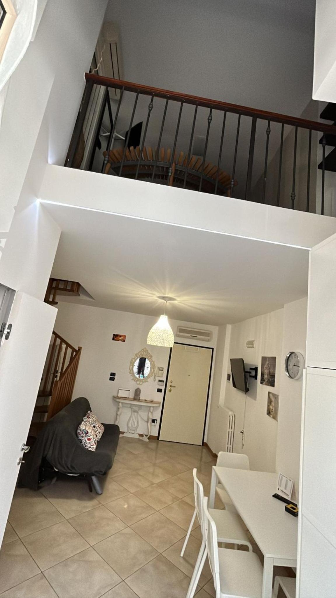 One-Bedroom Apartment - Photo 91