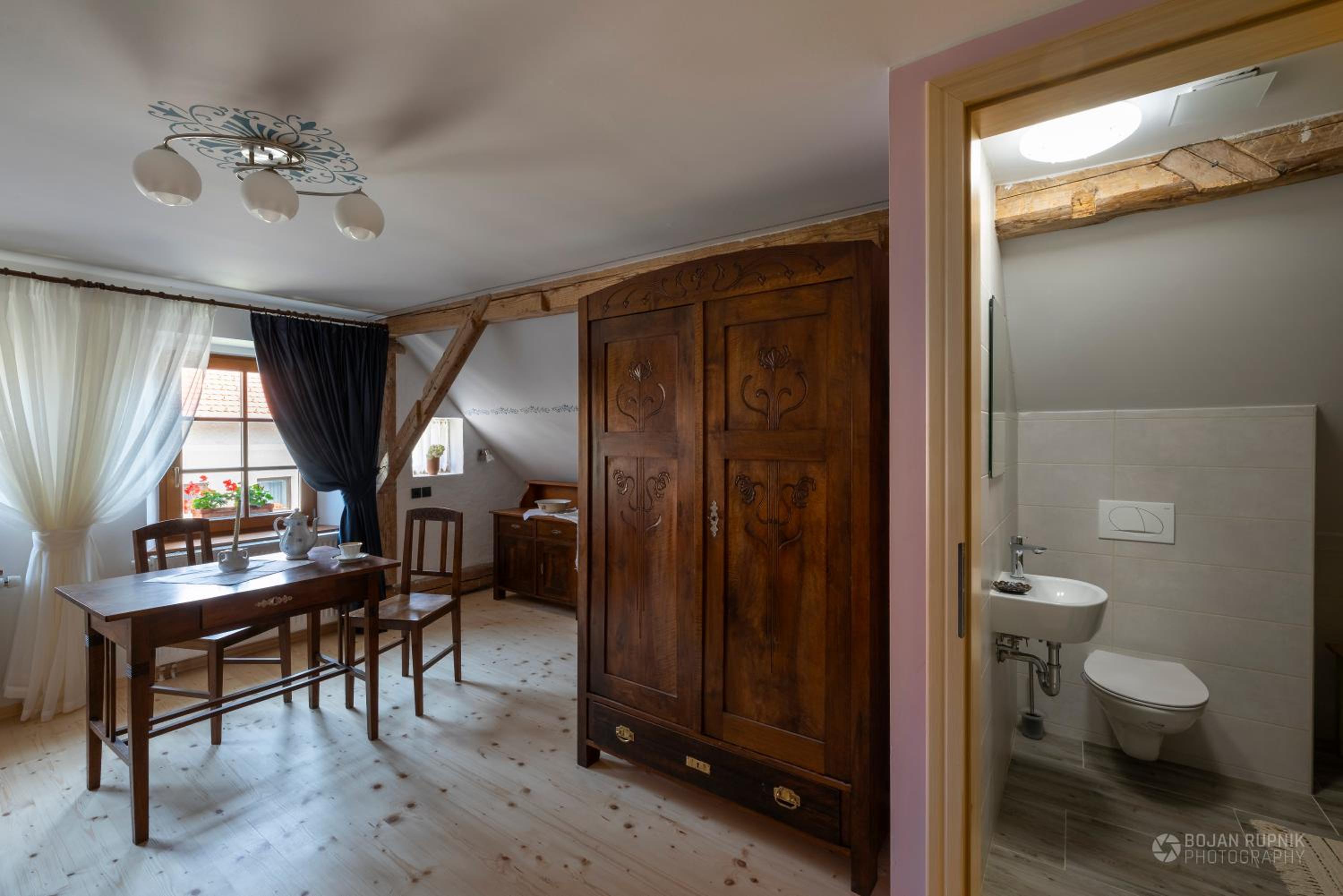 Three Bedroom Country House - Photo 13