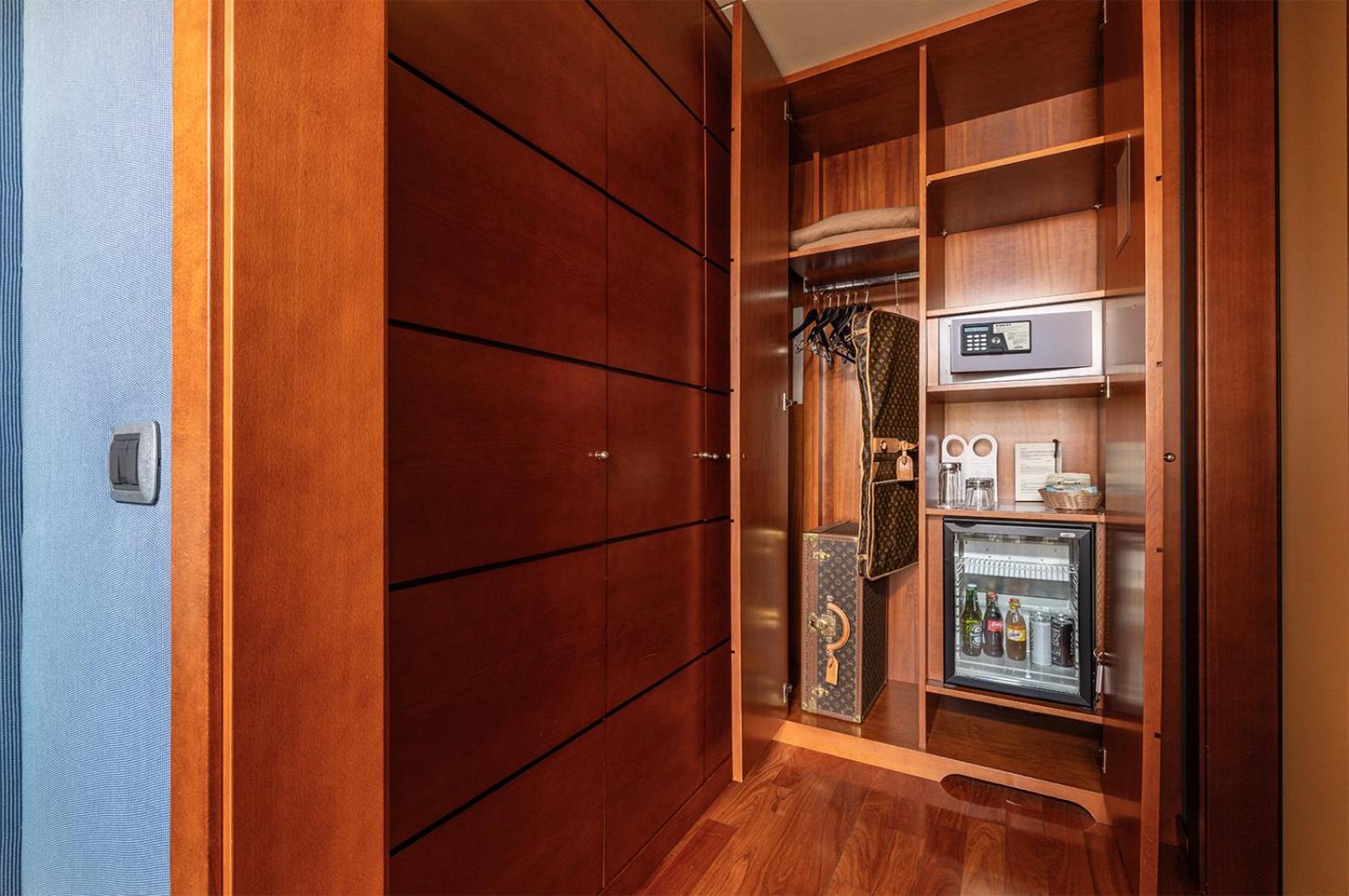 Junior Suite - Photo 6