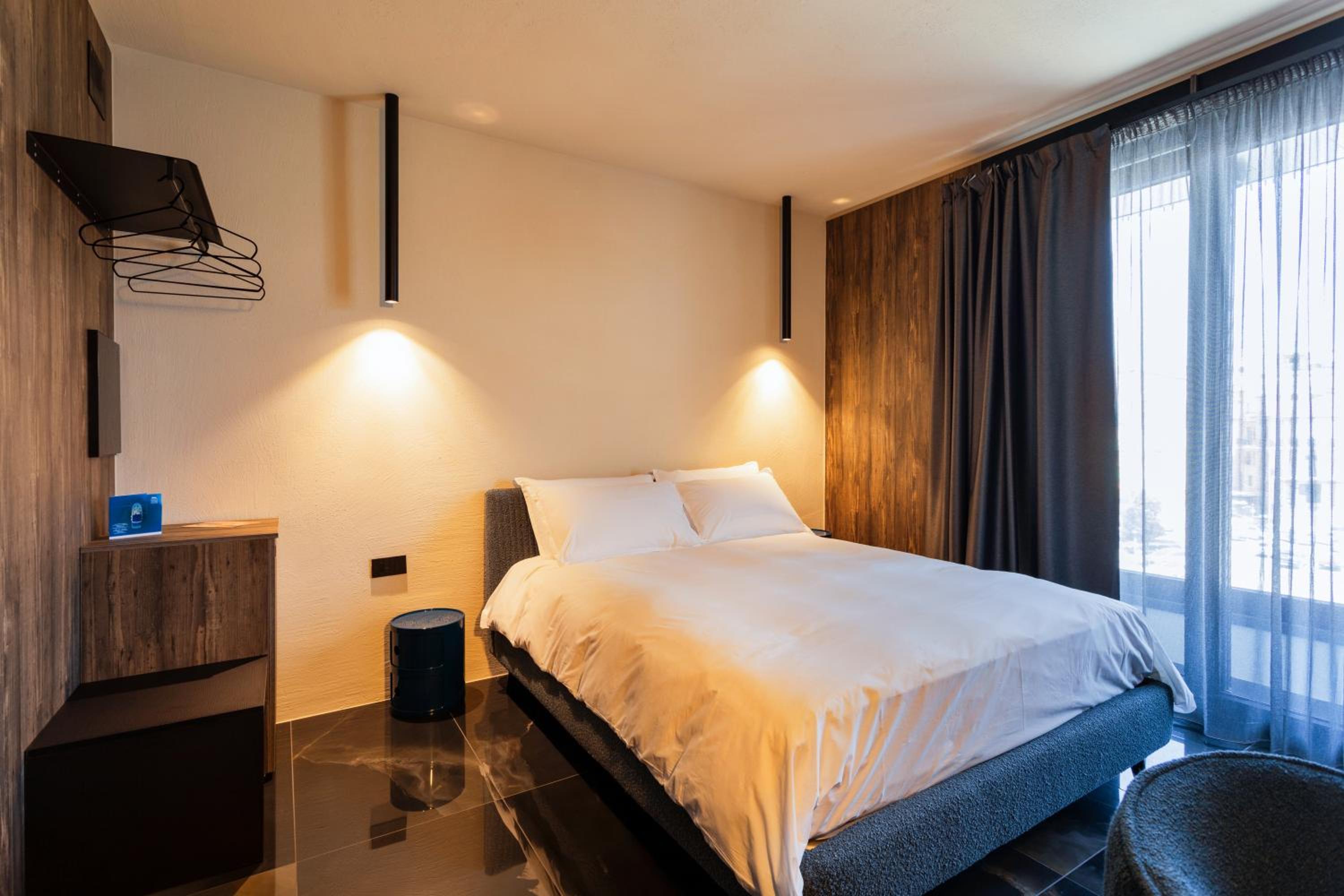 Standard Double Room - Photo 6