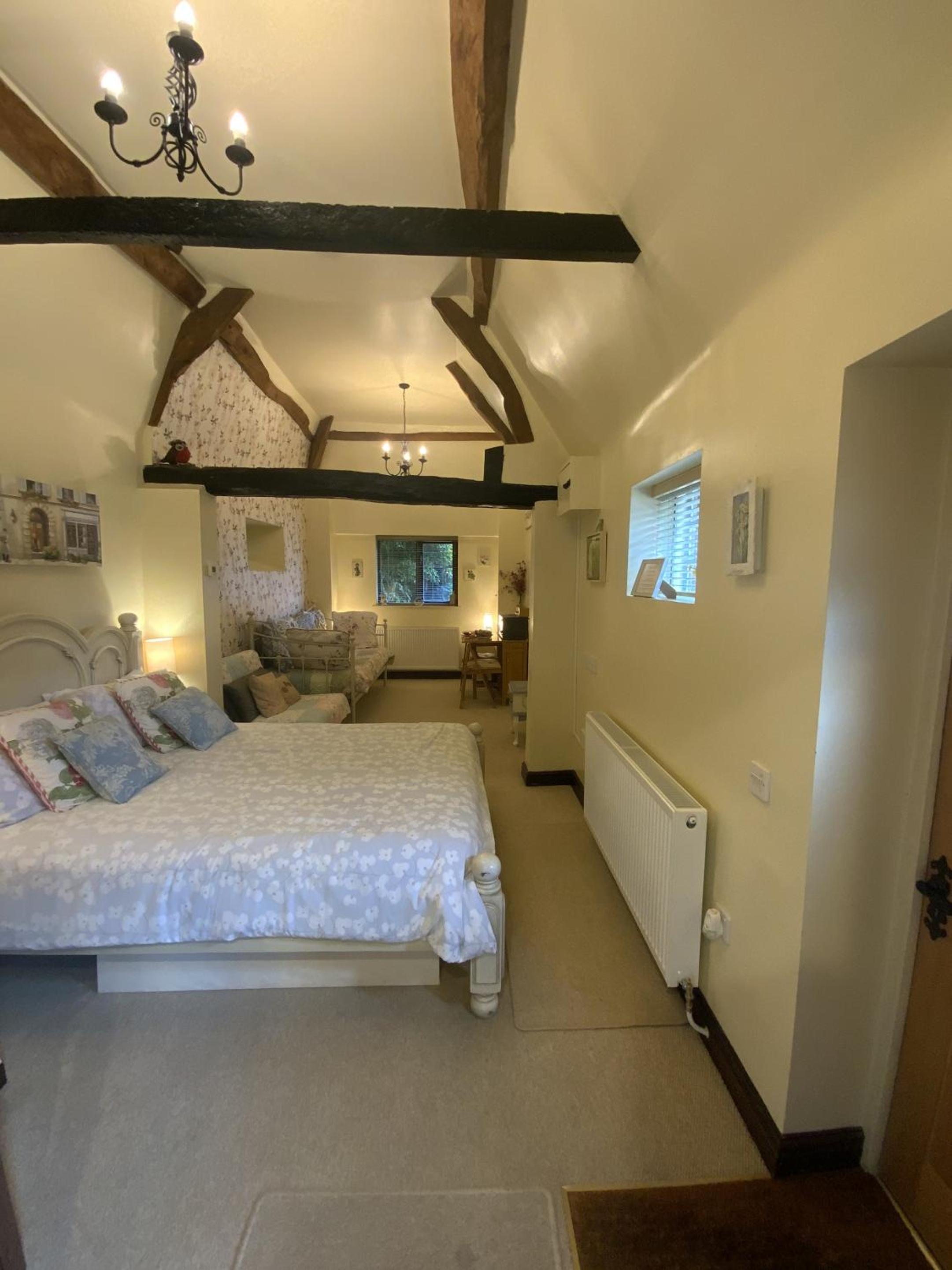 Deluxe Quadruple Room - Photo 3