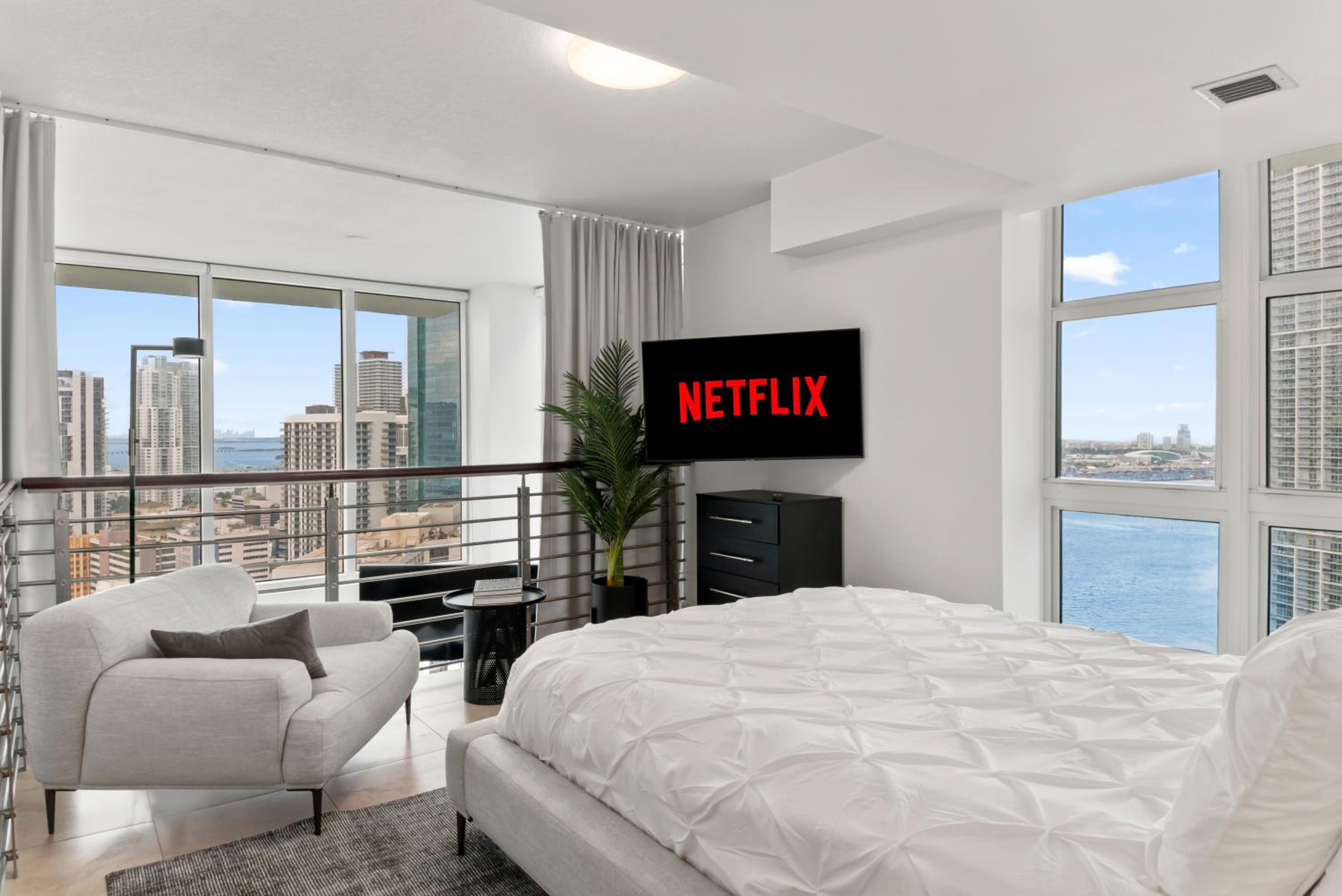 Penthouse Apartment photo 2