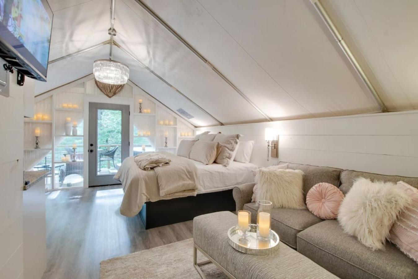 Tent photo 1