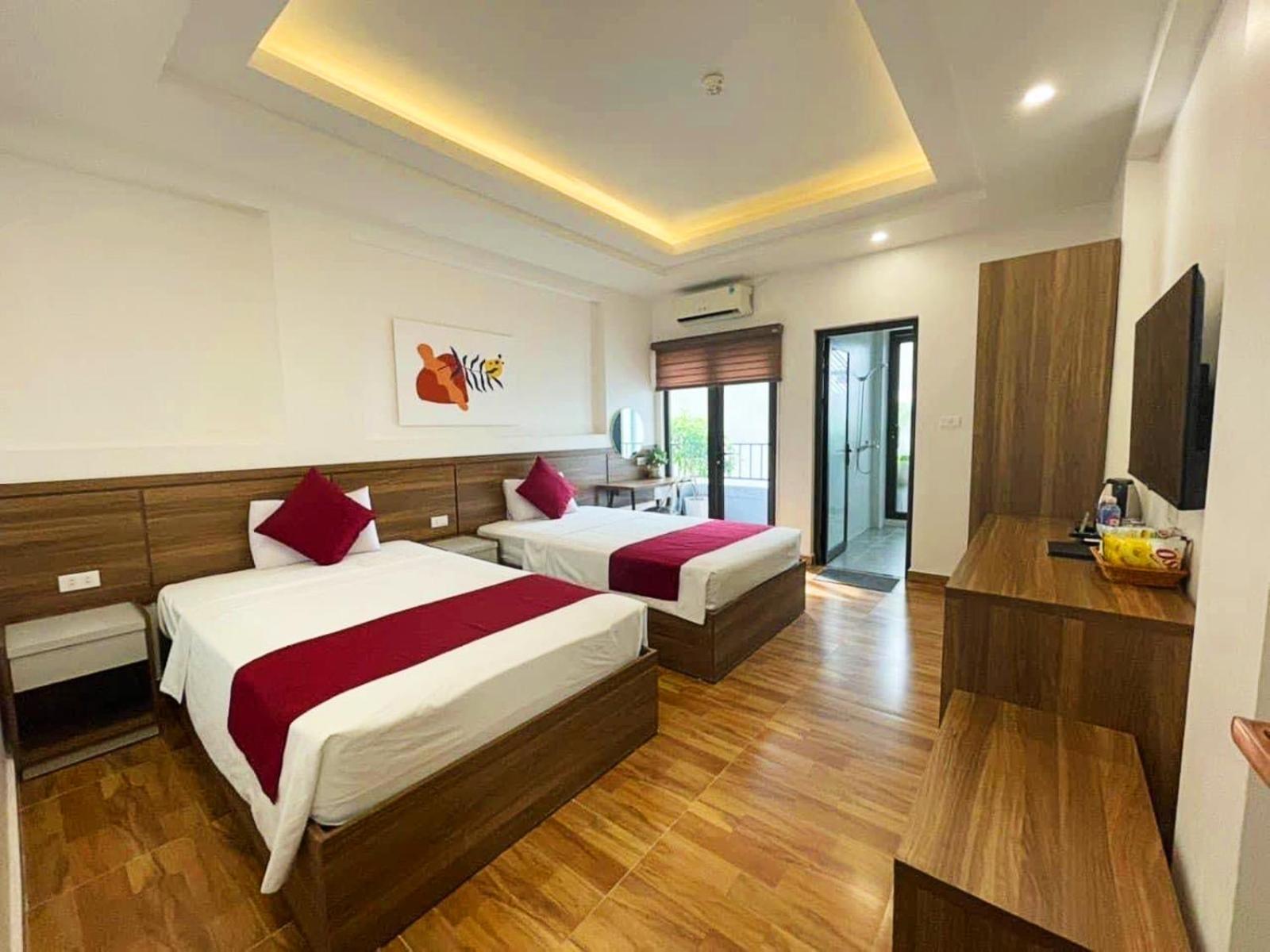 Two-Bedroom Suite - Photo 4