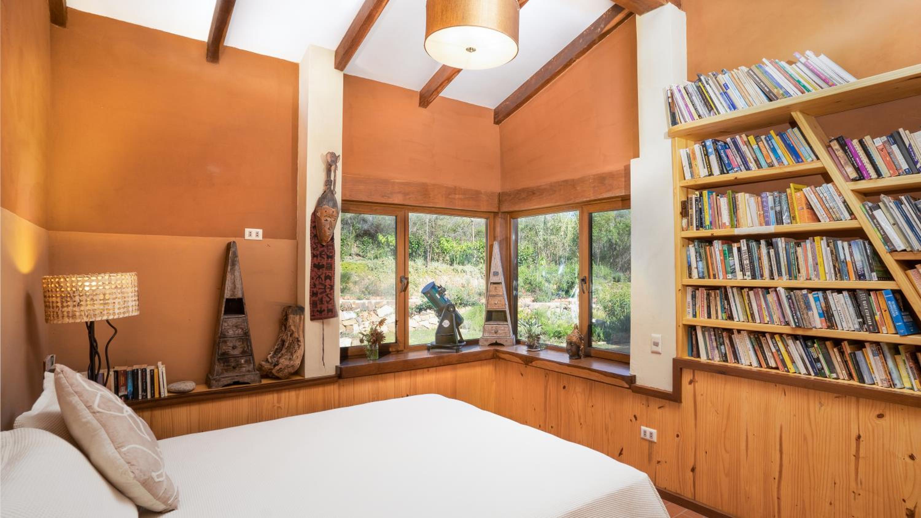 Basic Triple Room with Shared Bathroom photo 2