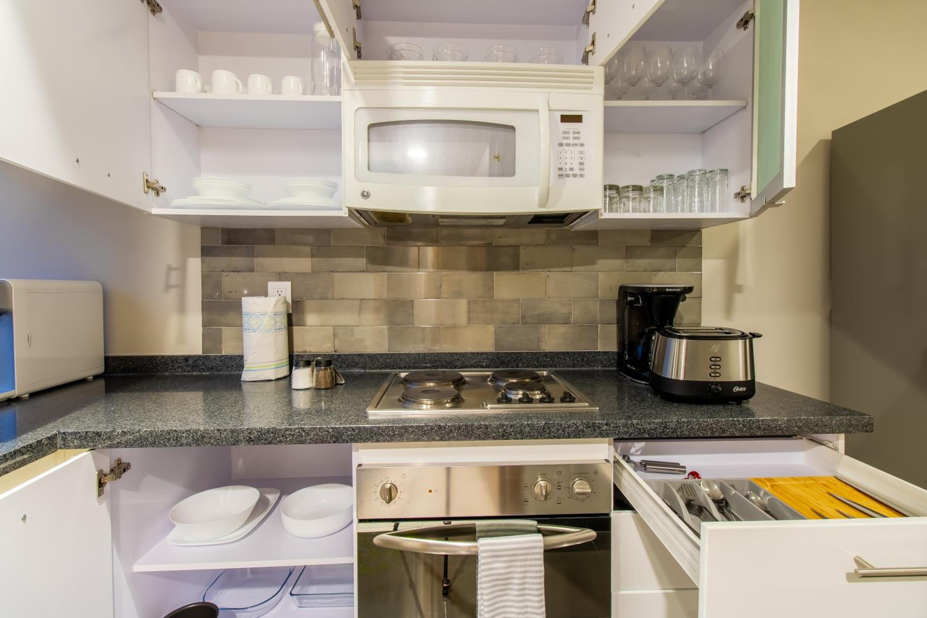 Premium Duplex, 3 Bedroom, City views photo 2