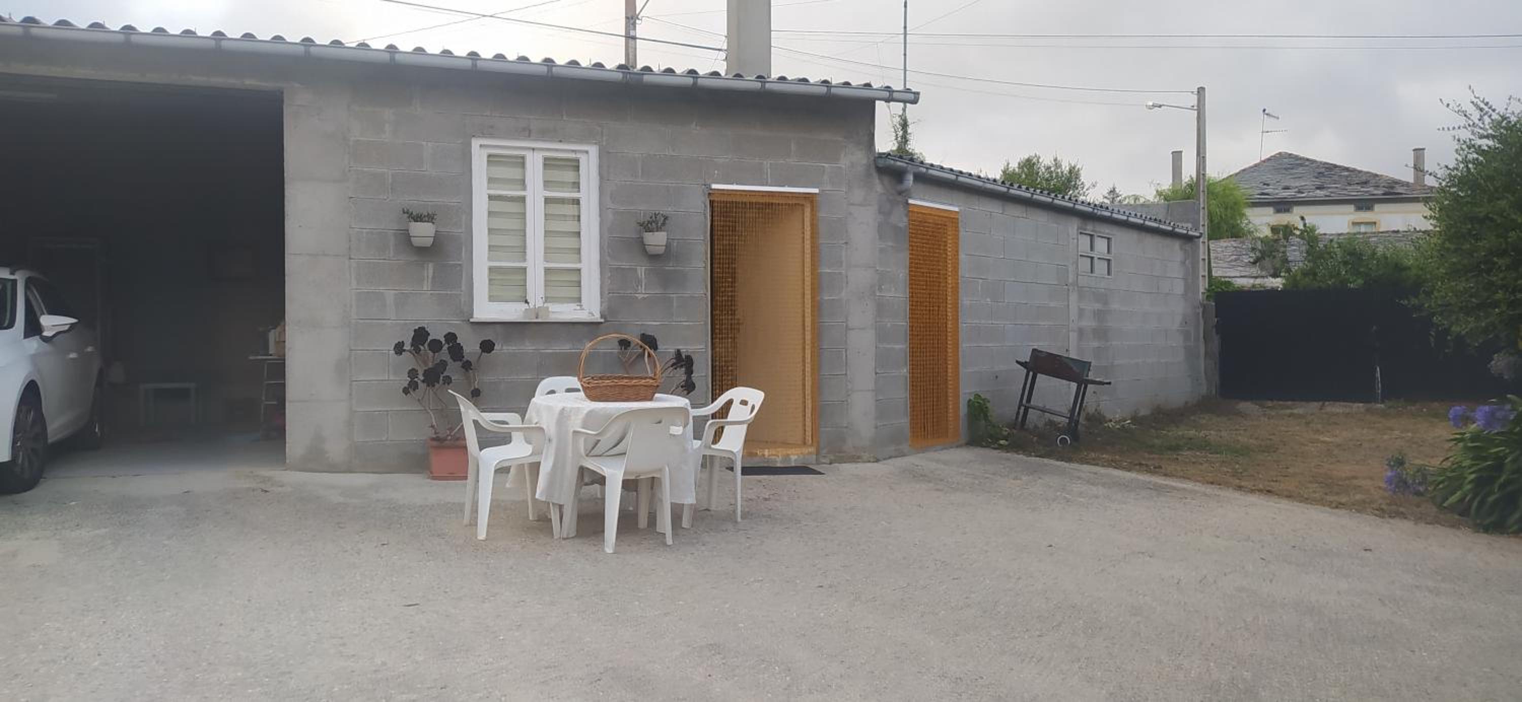 Four-Bedroom House photo 3