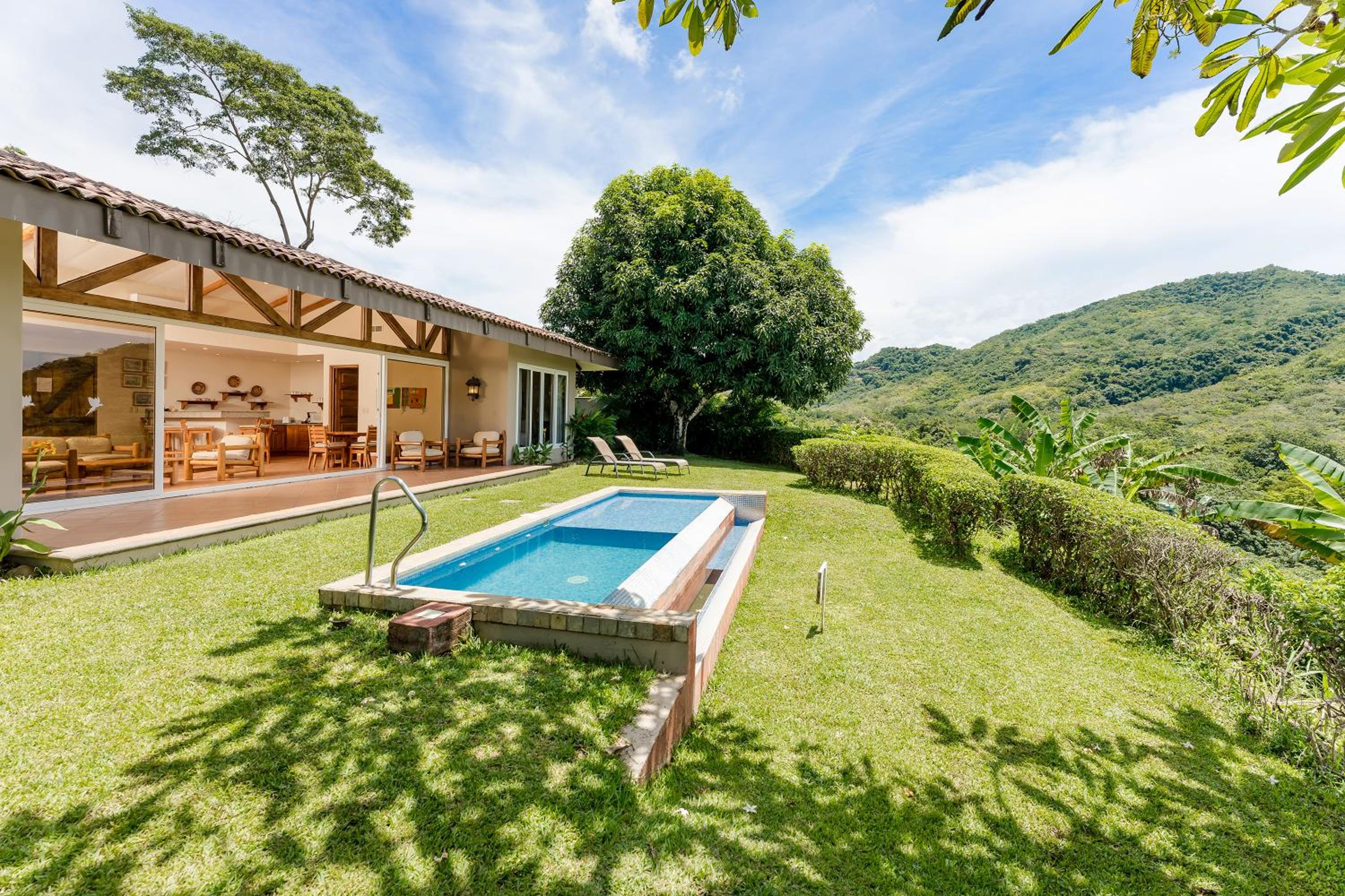 Flor Blanca - Two Bedroom Villa photo 2