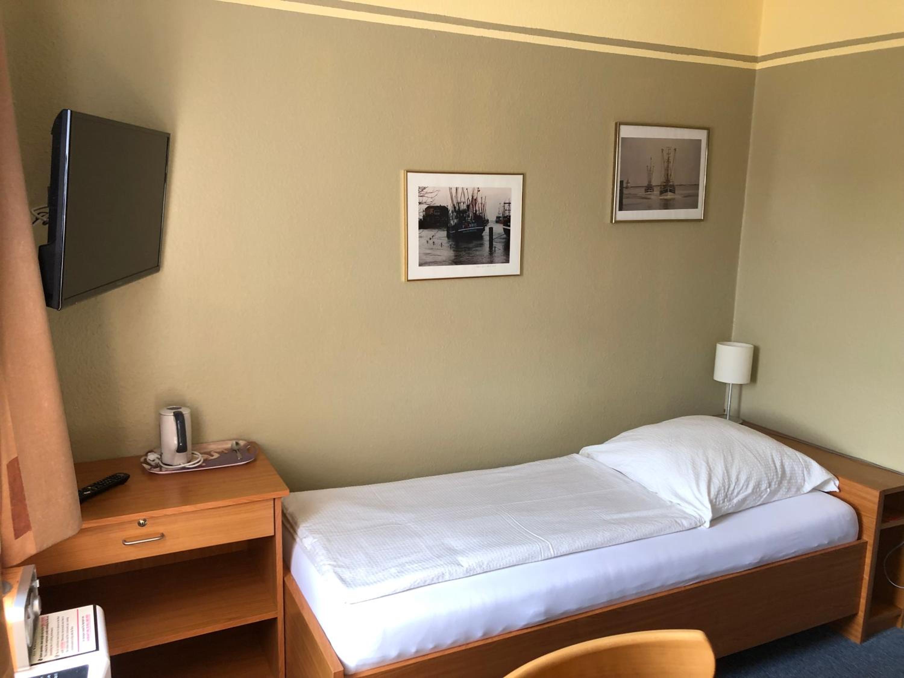 Single Room photo 1