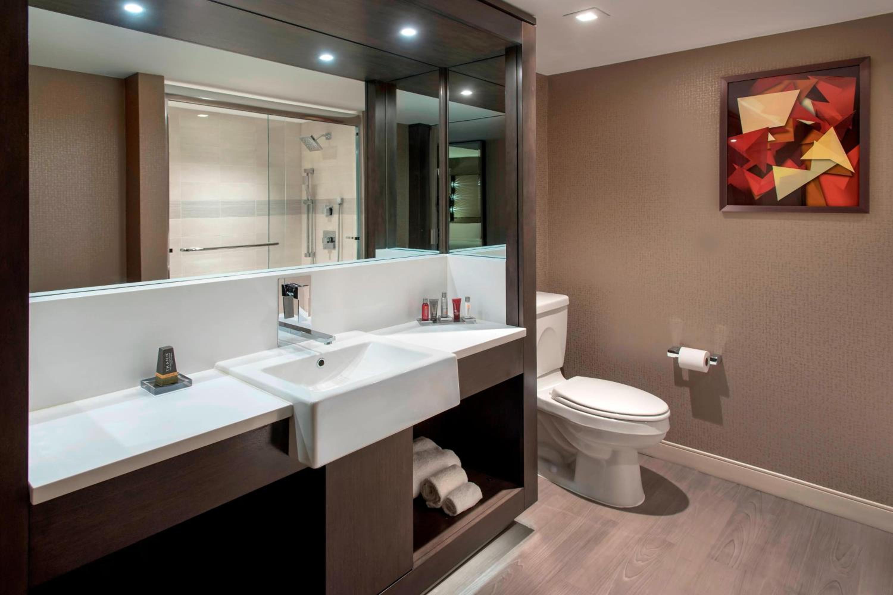 M Club lounge access, Guest room, 2 Double rooms