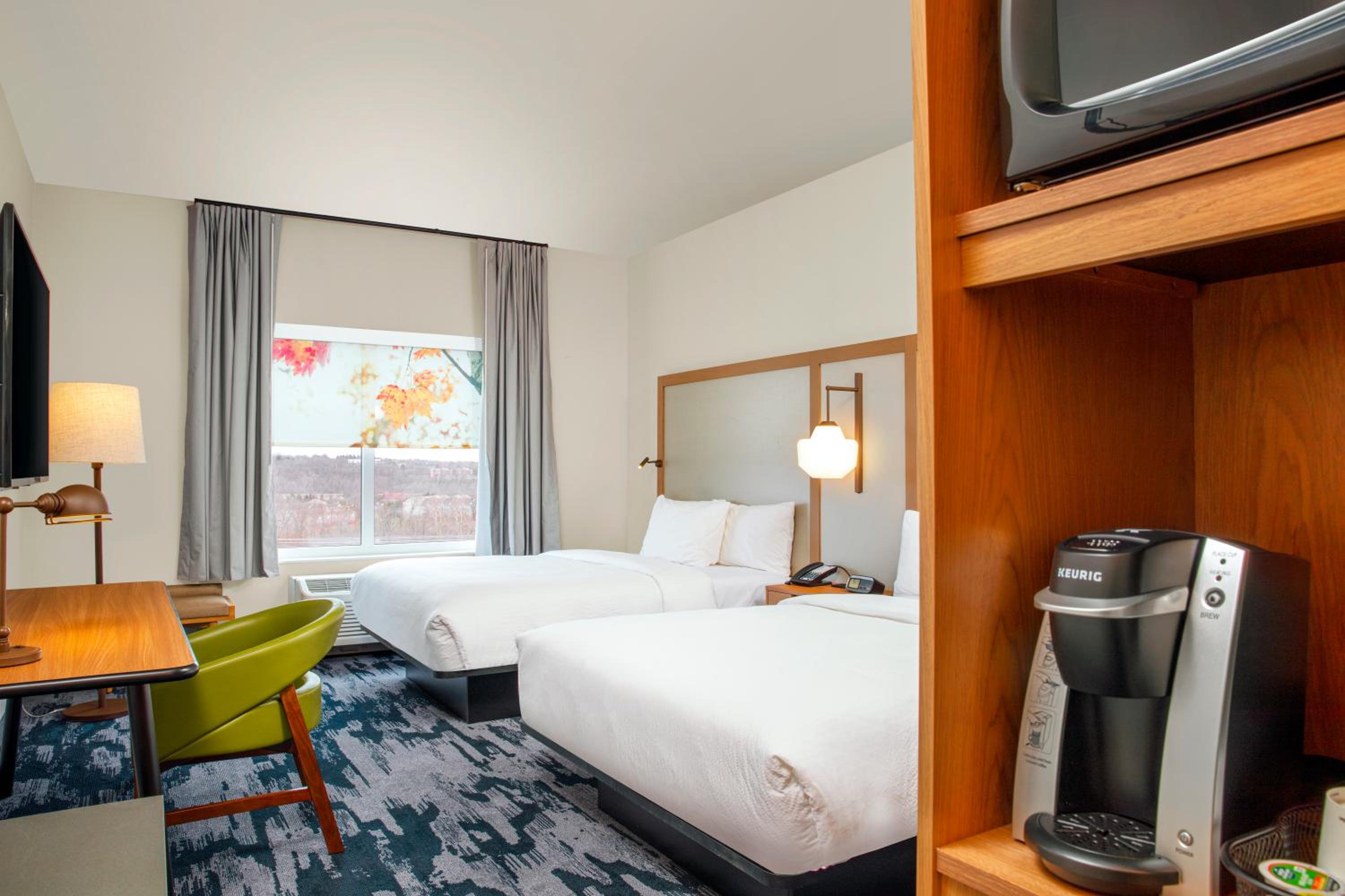 Double Queen Room - Photo 1