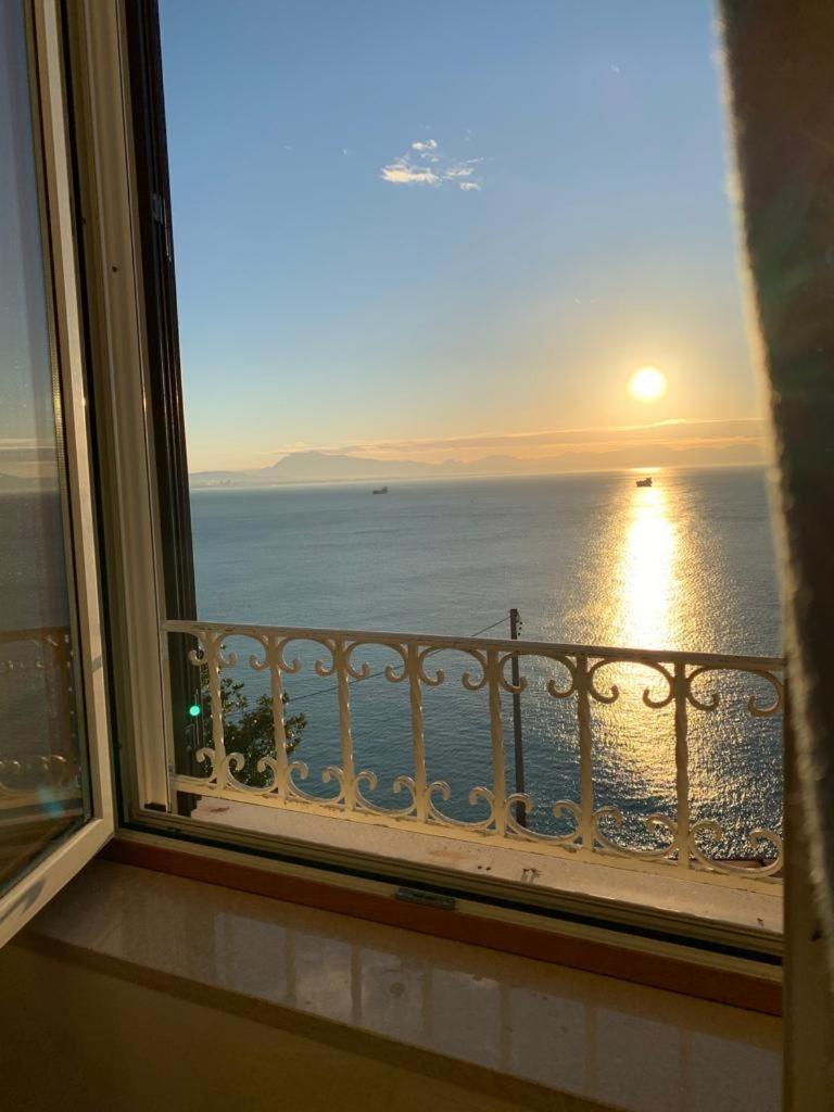 Double Room with Sea View photo 2