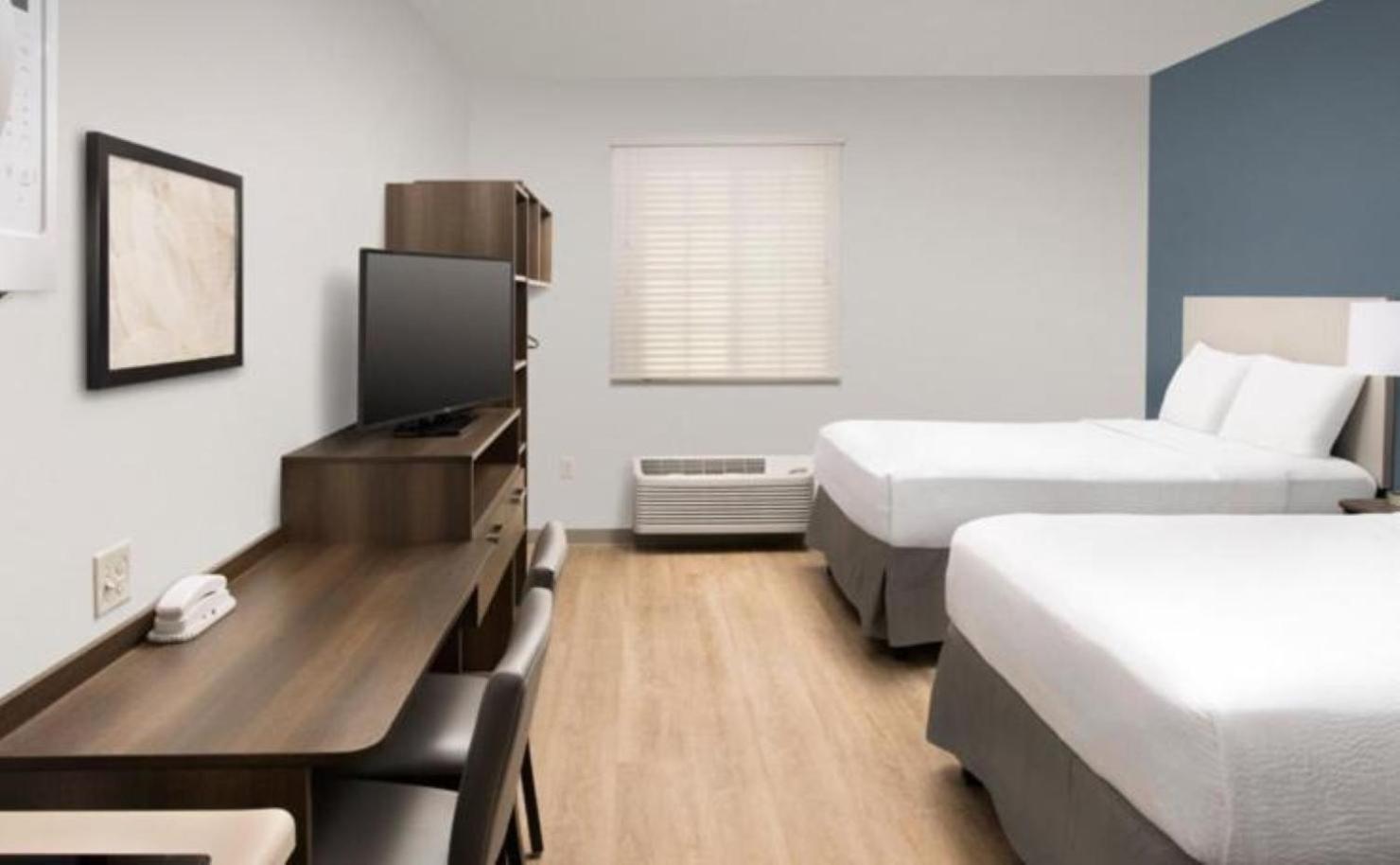 Queen Room with Two Queen Beds - Accessible/Non-Smoking photo 1