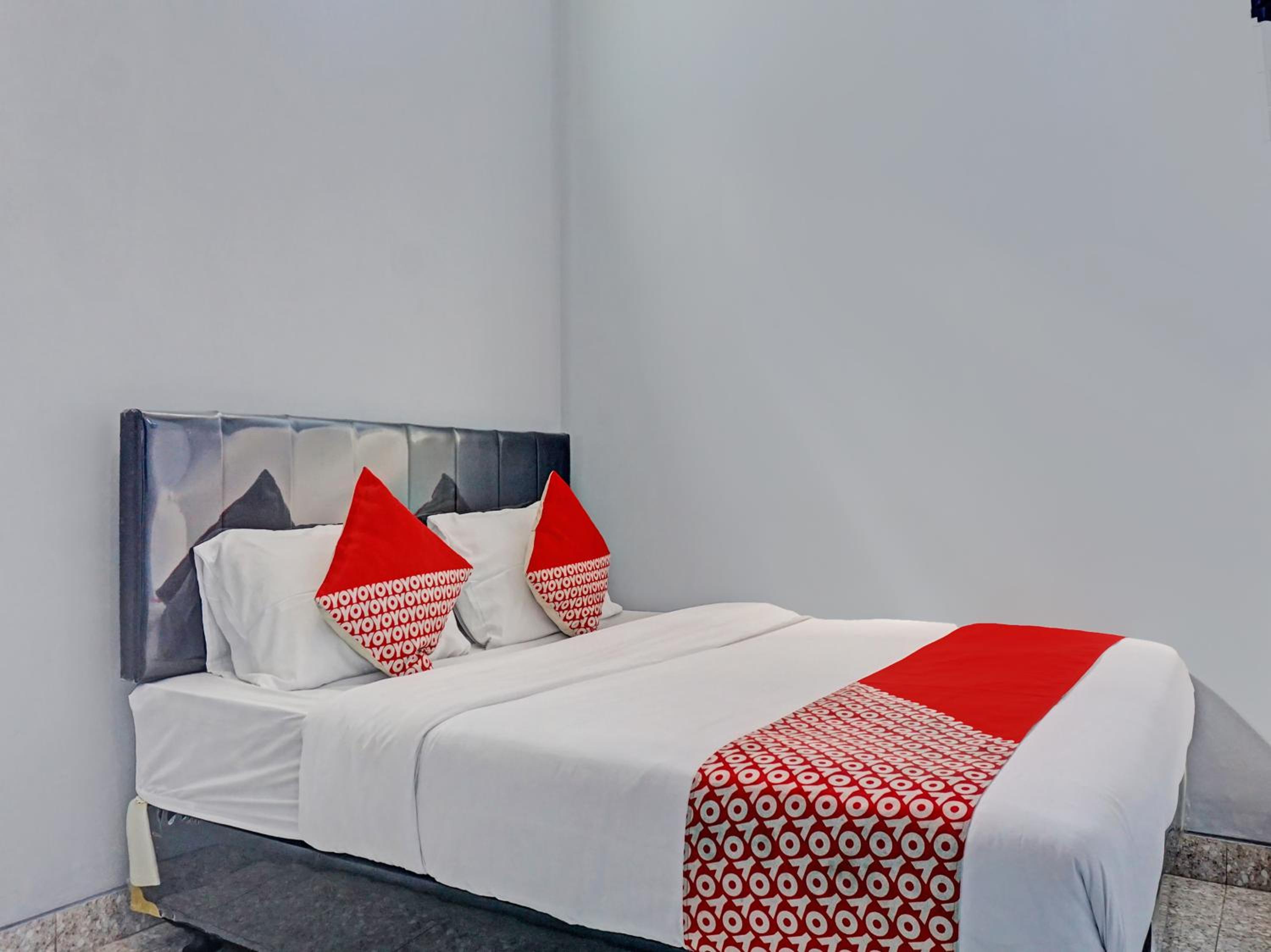 Deluxe Double Room - Photo 17
