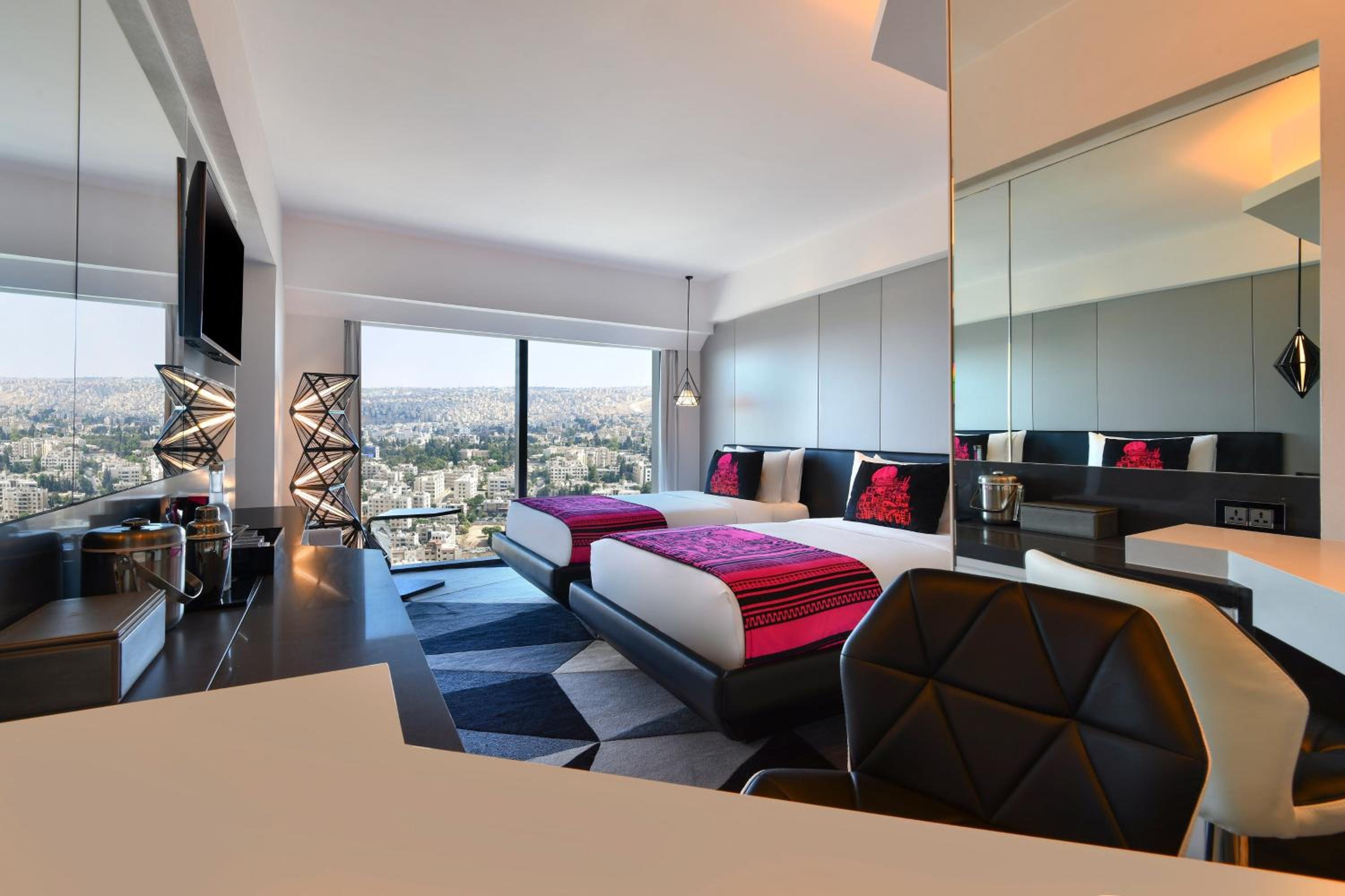 Standard Guest Room, 2 Twin Beds - Photo 2