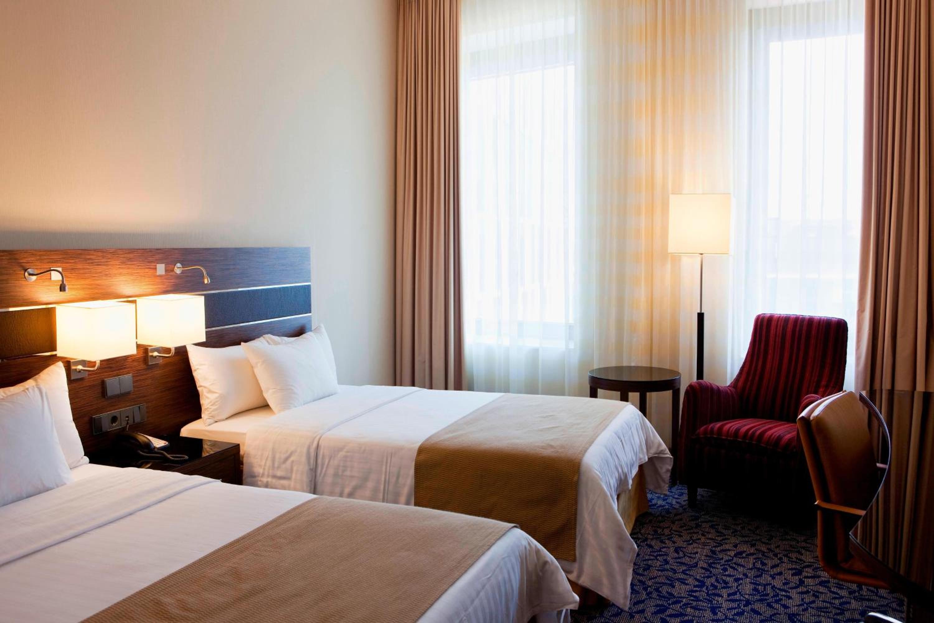 Deluxe Twin Room - City View