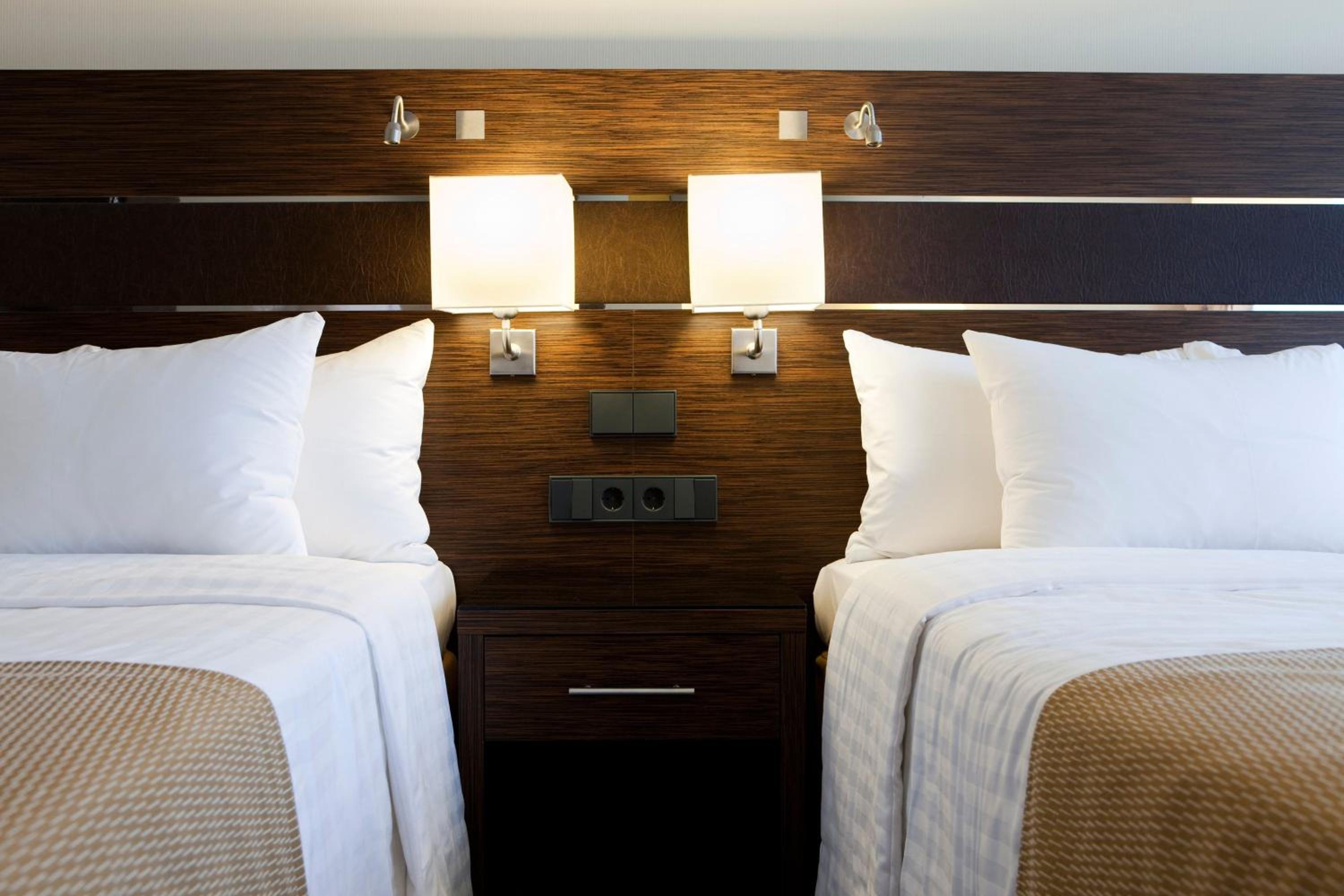 Standard Twin Room photo 2