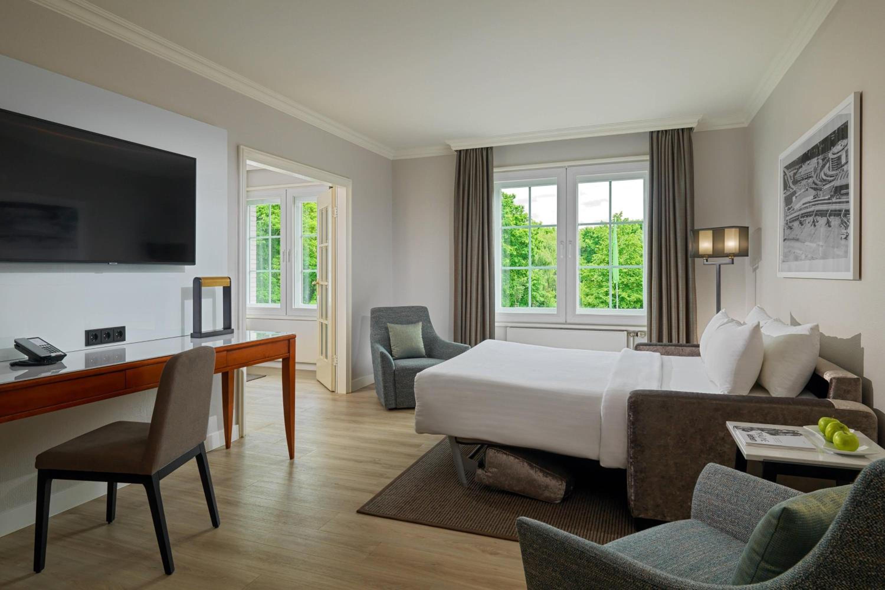 Suite - Photo 6