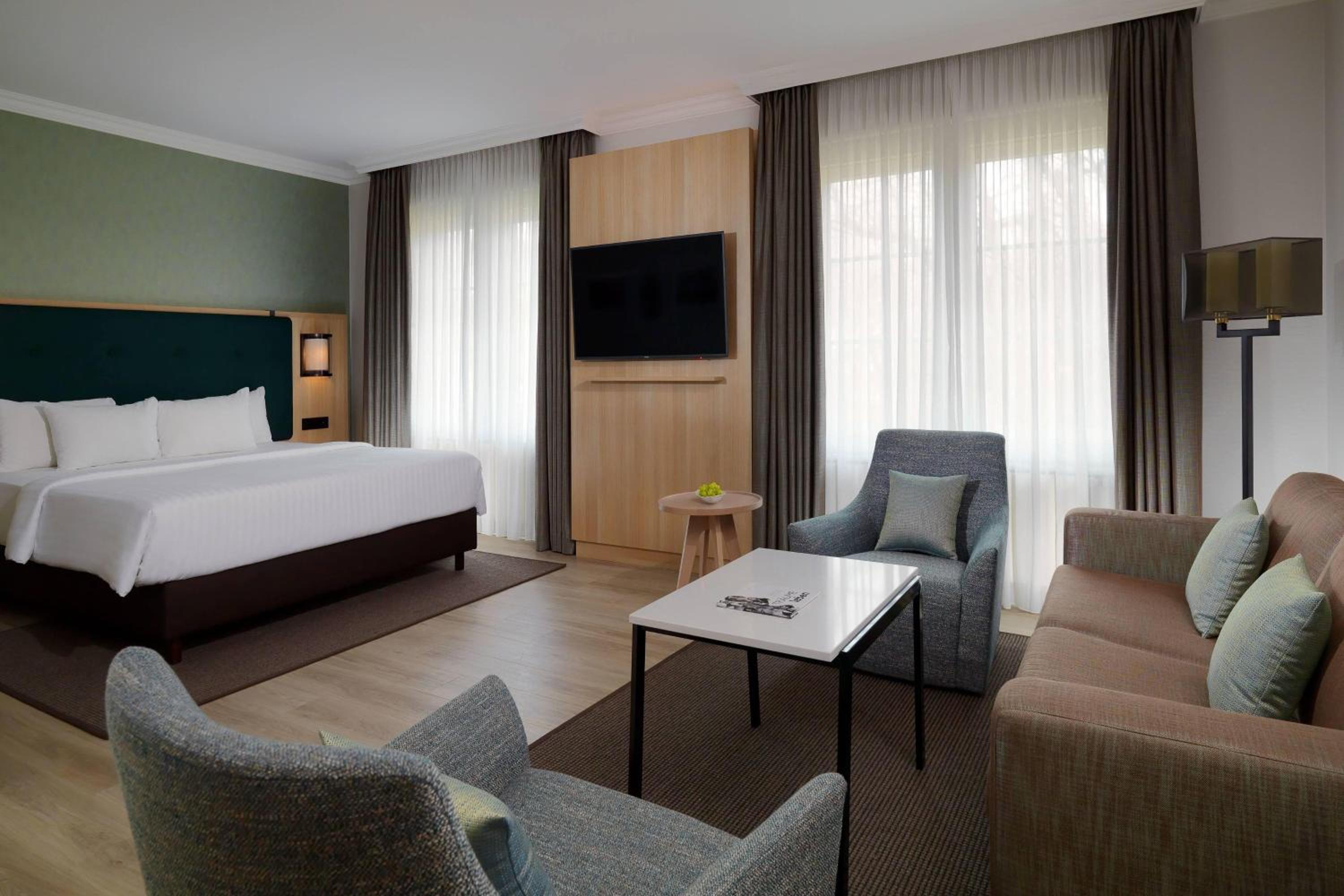 Junior Suite - Photo 1