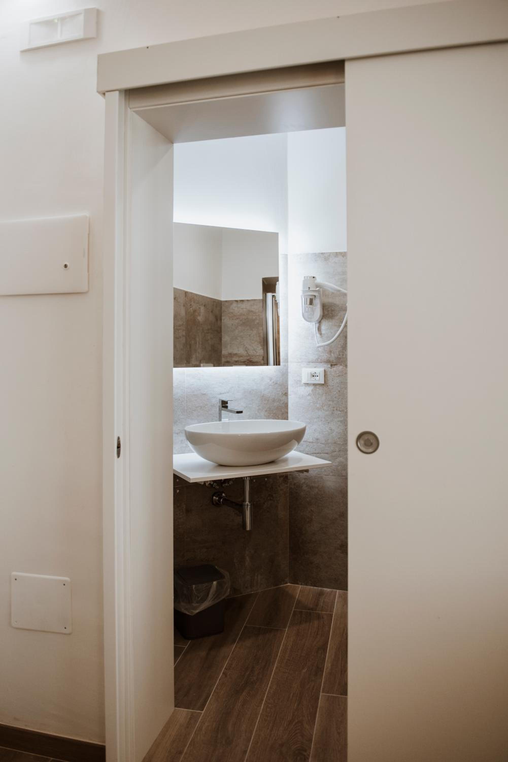Double or Twin Room photo 3