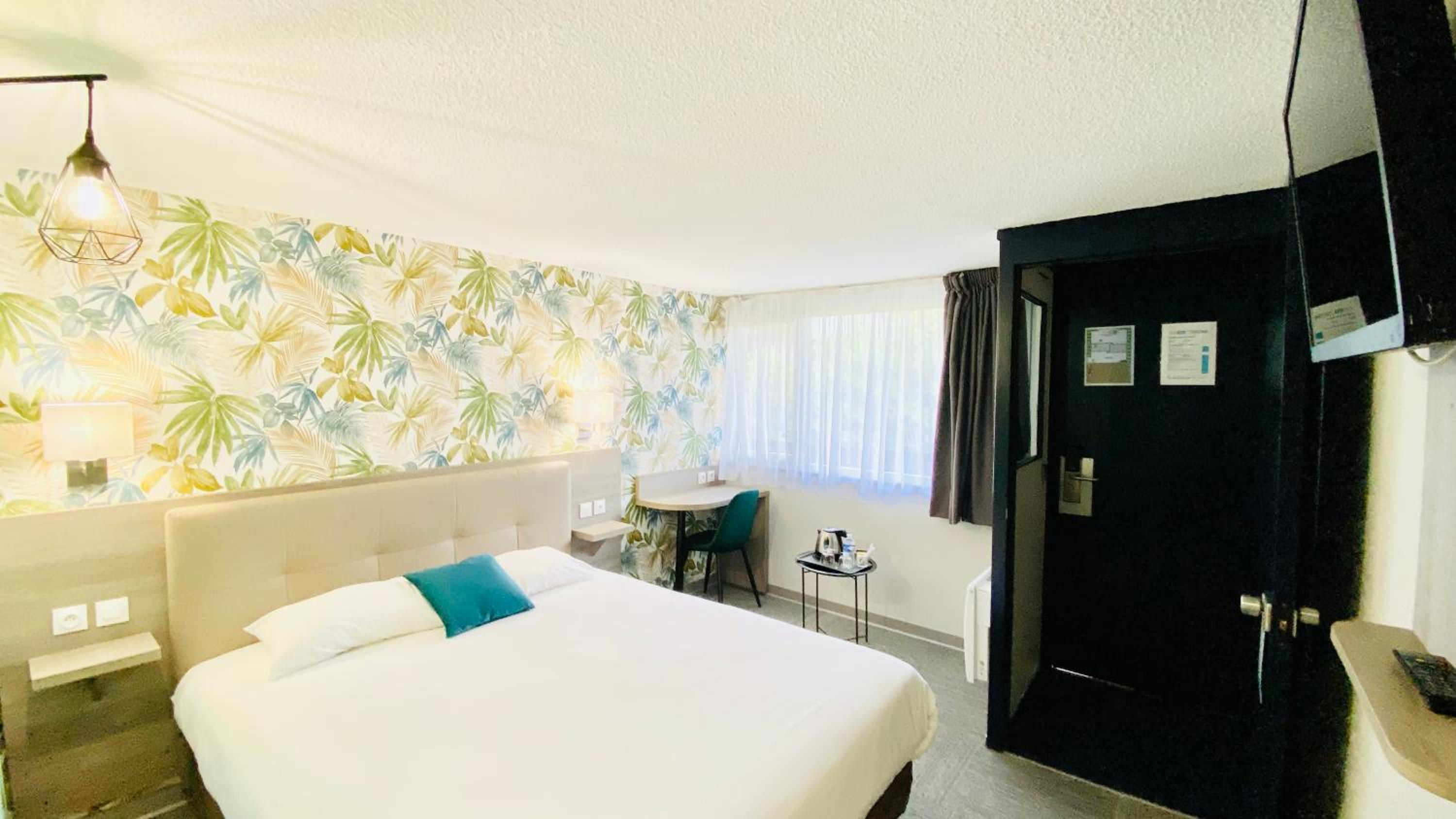 Double Room - Photo 18