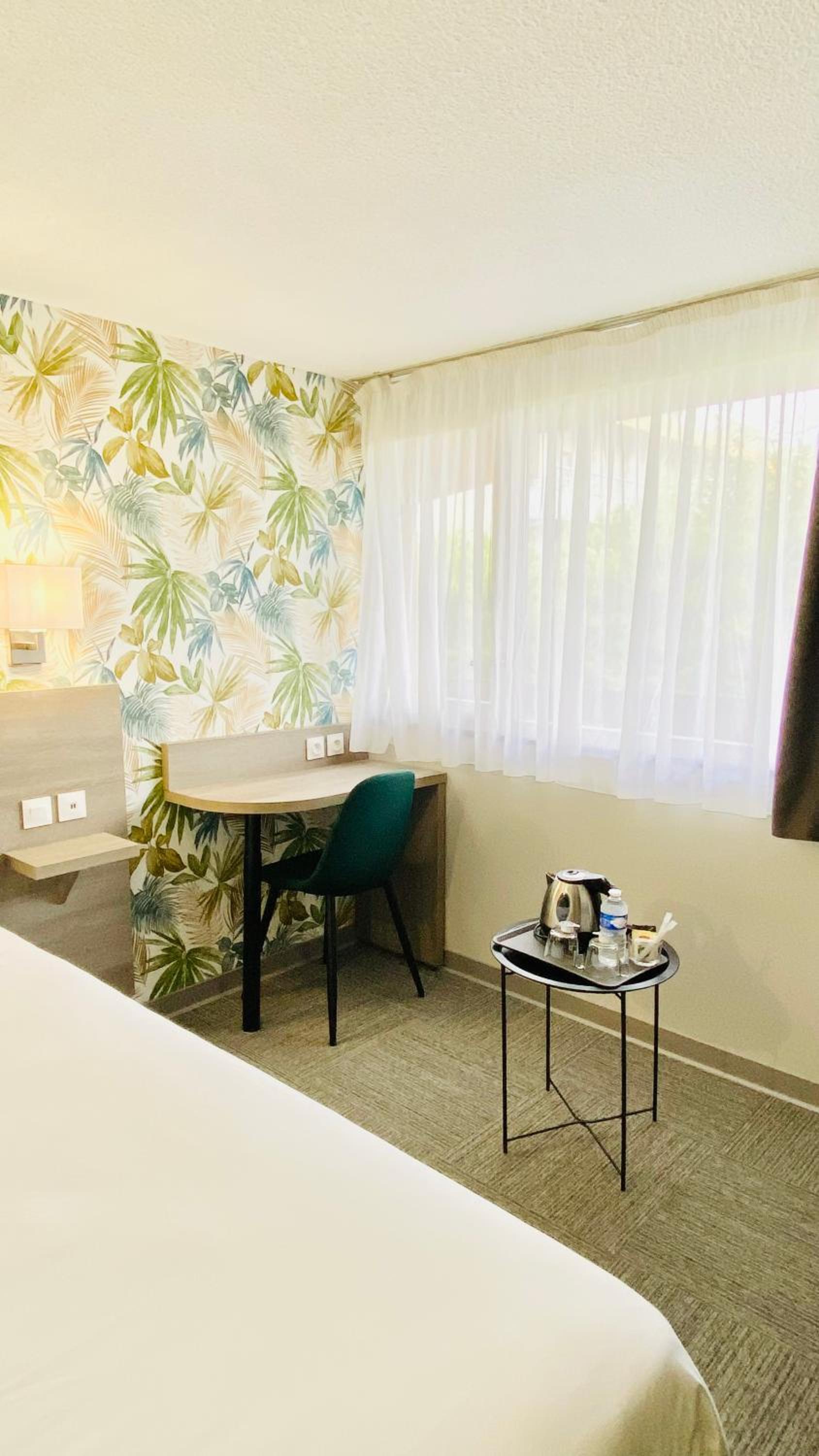 Twin Room - Photo 6