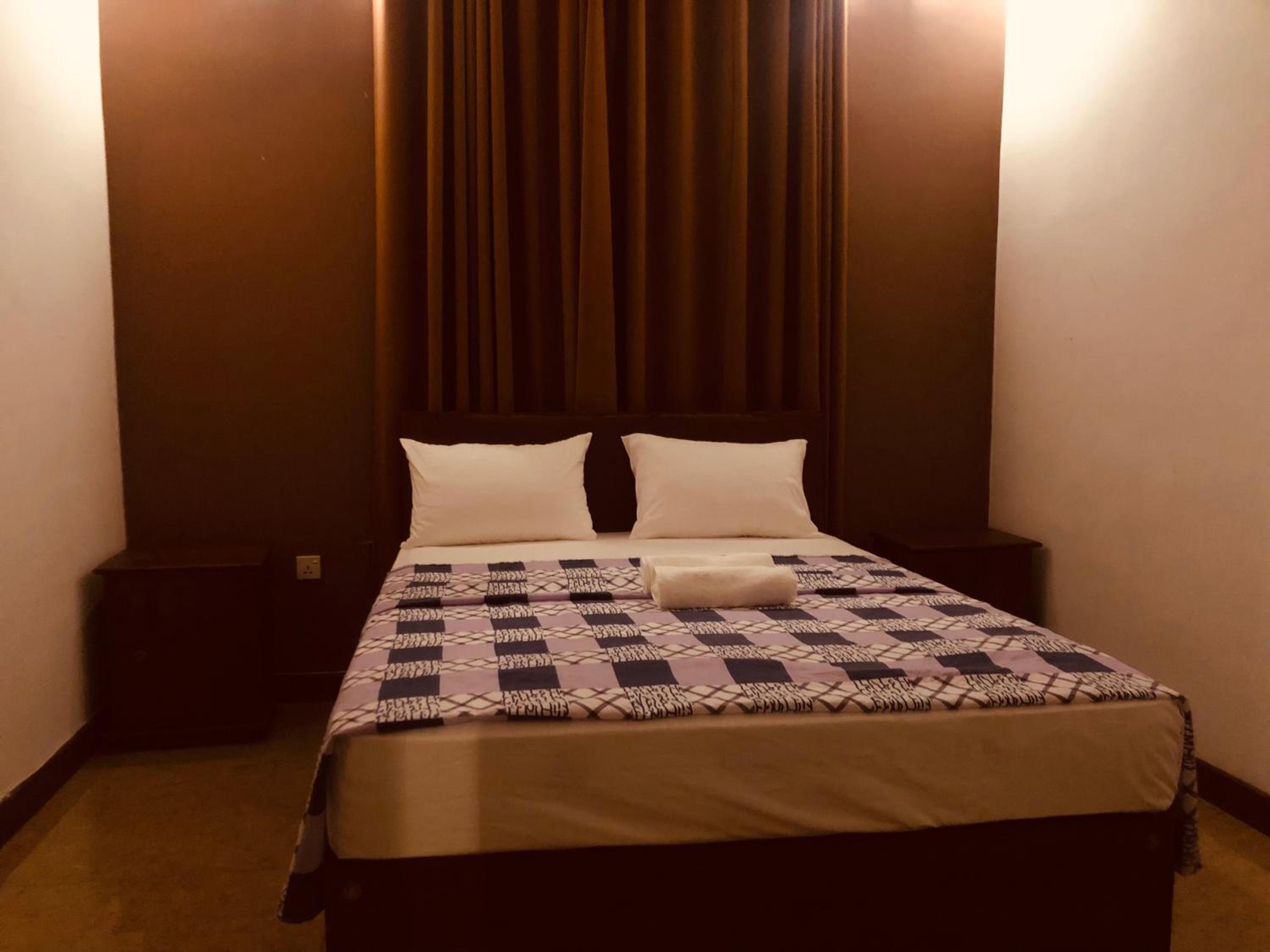 Standard Queen Room - Photo 4