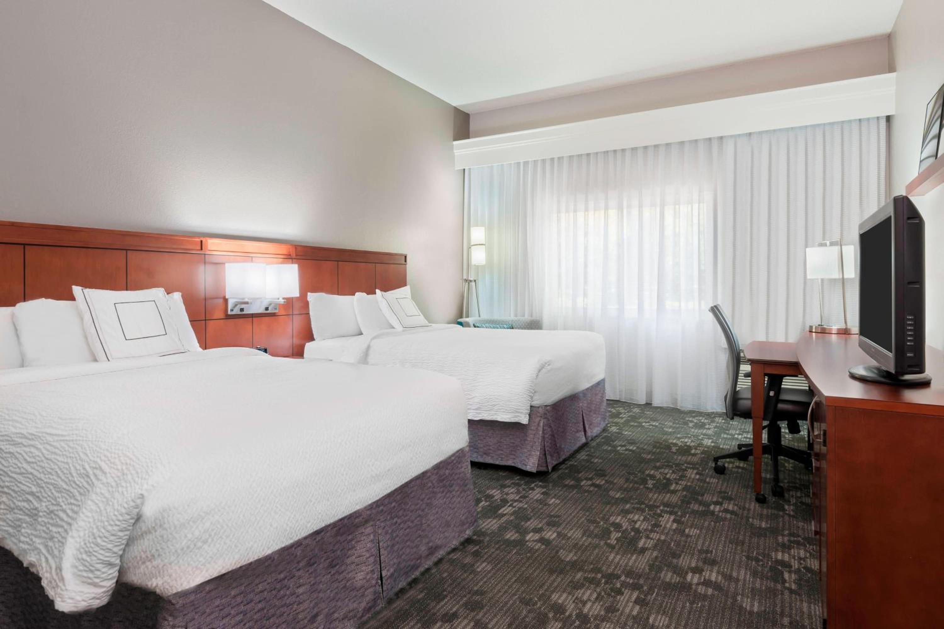 Accessible, Guest room, 2 Double - Photo 1