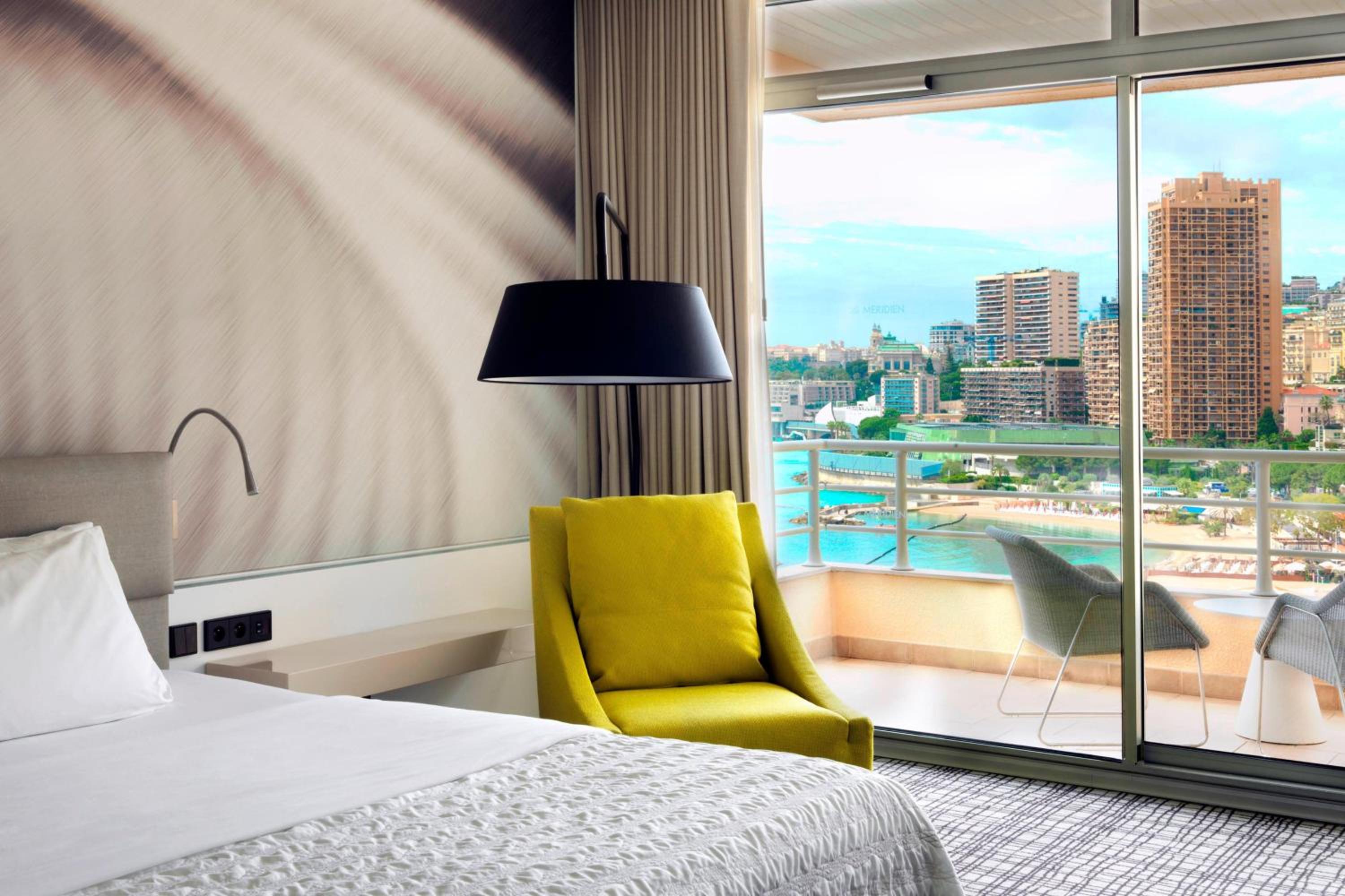 Premium King Room with Balcony and Partial Sea View