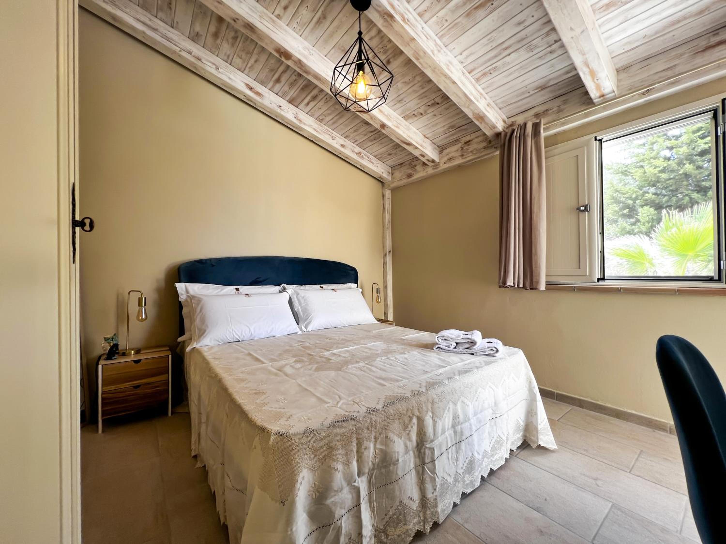 King Room with Garden View
