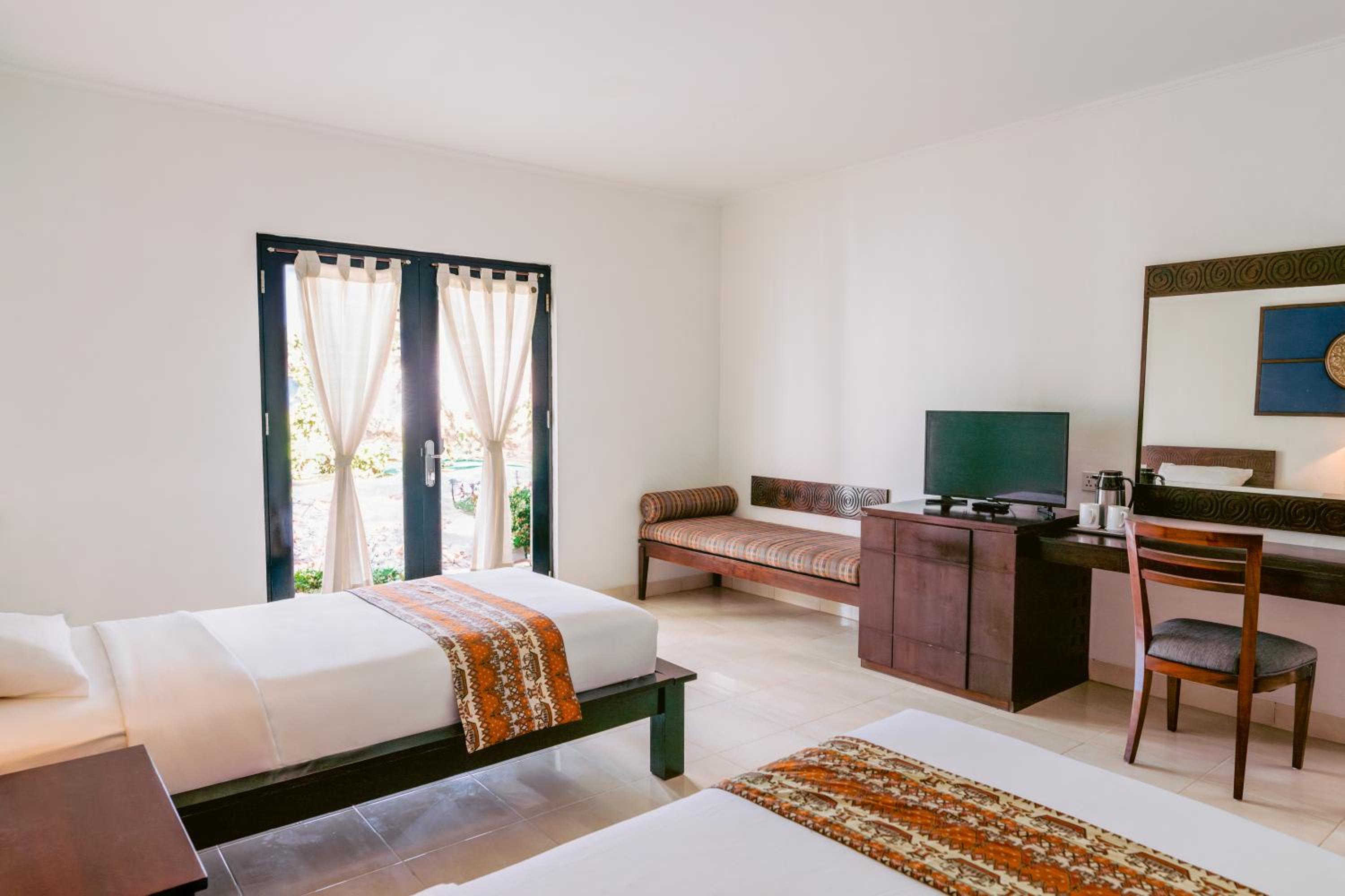 Superior Twin Room - Photo 3