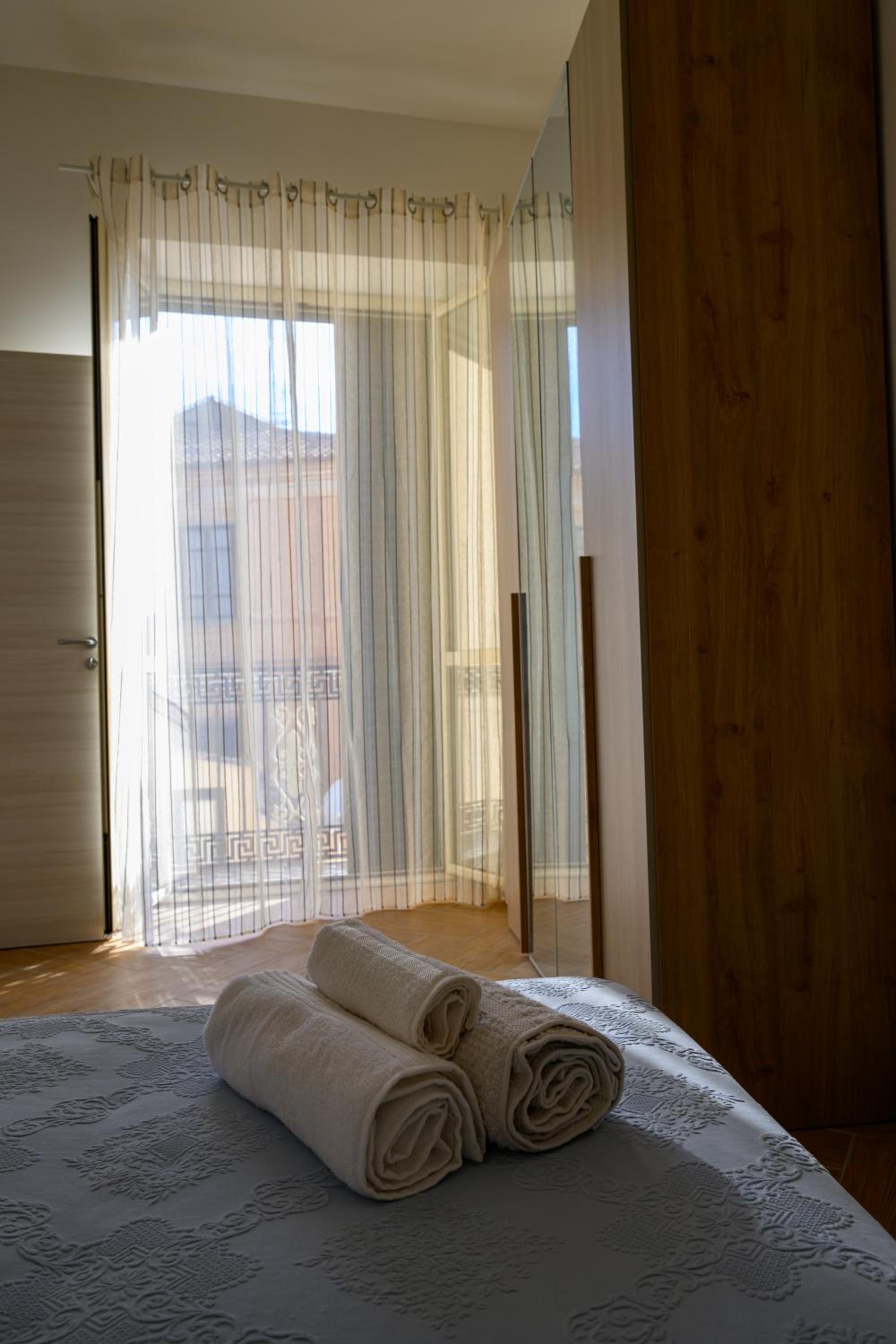 One-Bedroom Apartment photo 3