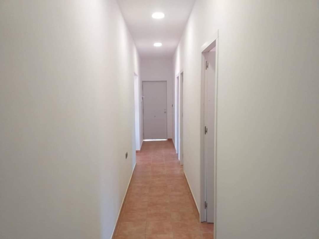 Casa de cuatro habitaciones