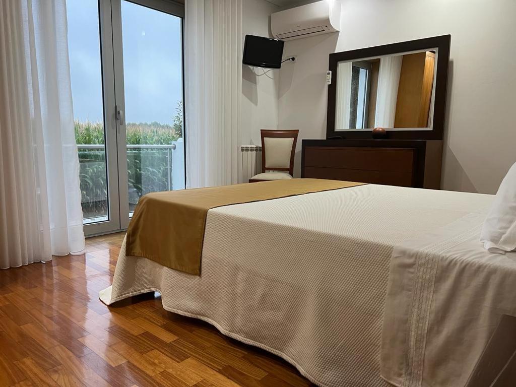 Suite with Balcony photo 3