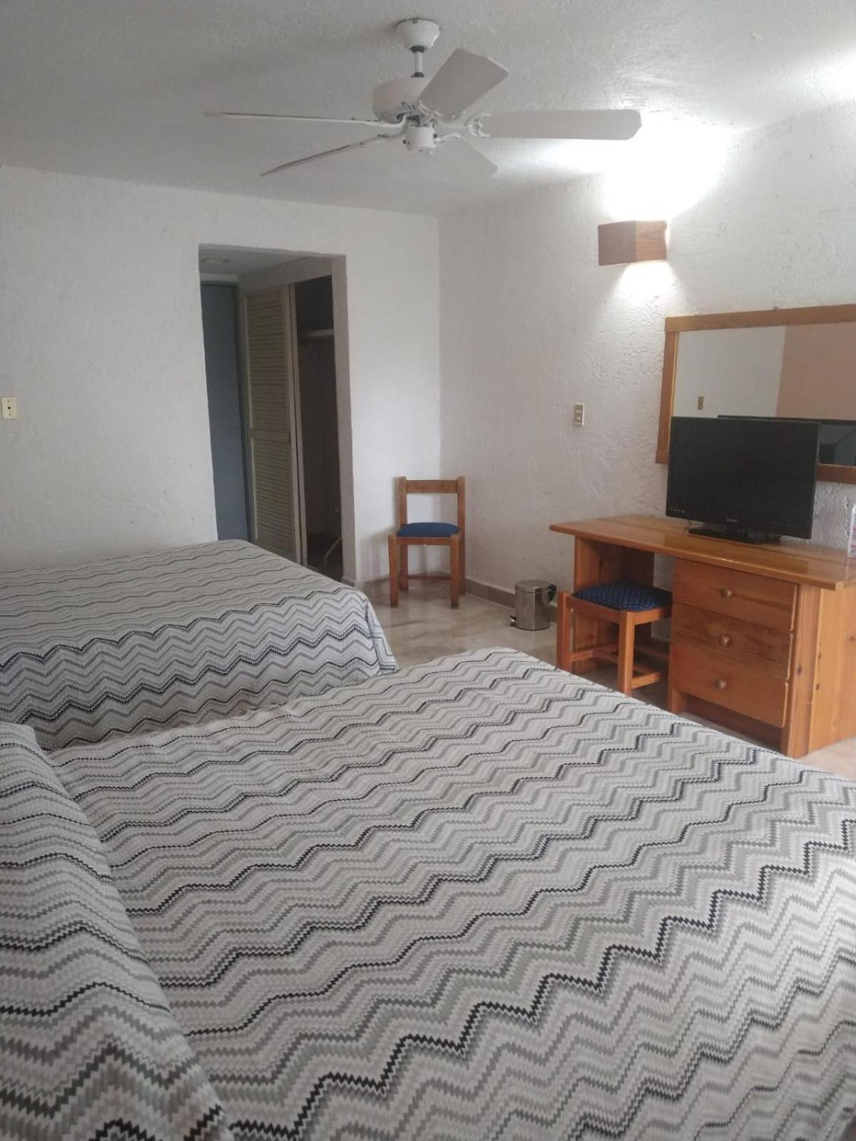 Double Room - Photo 4